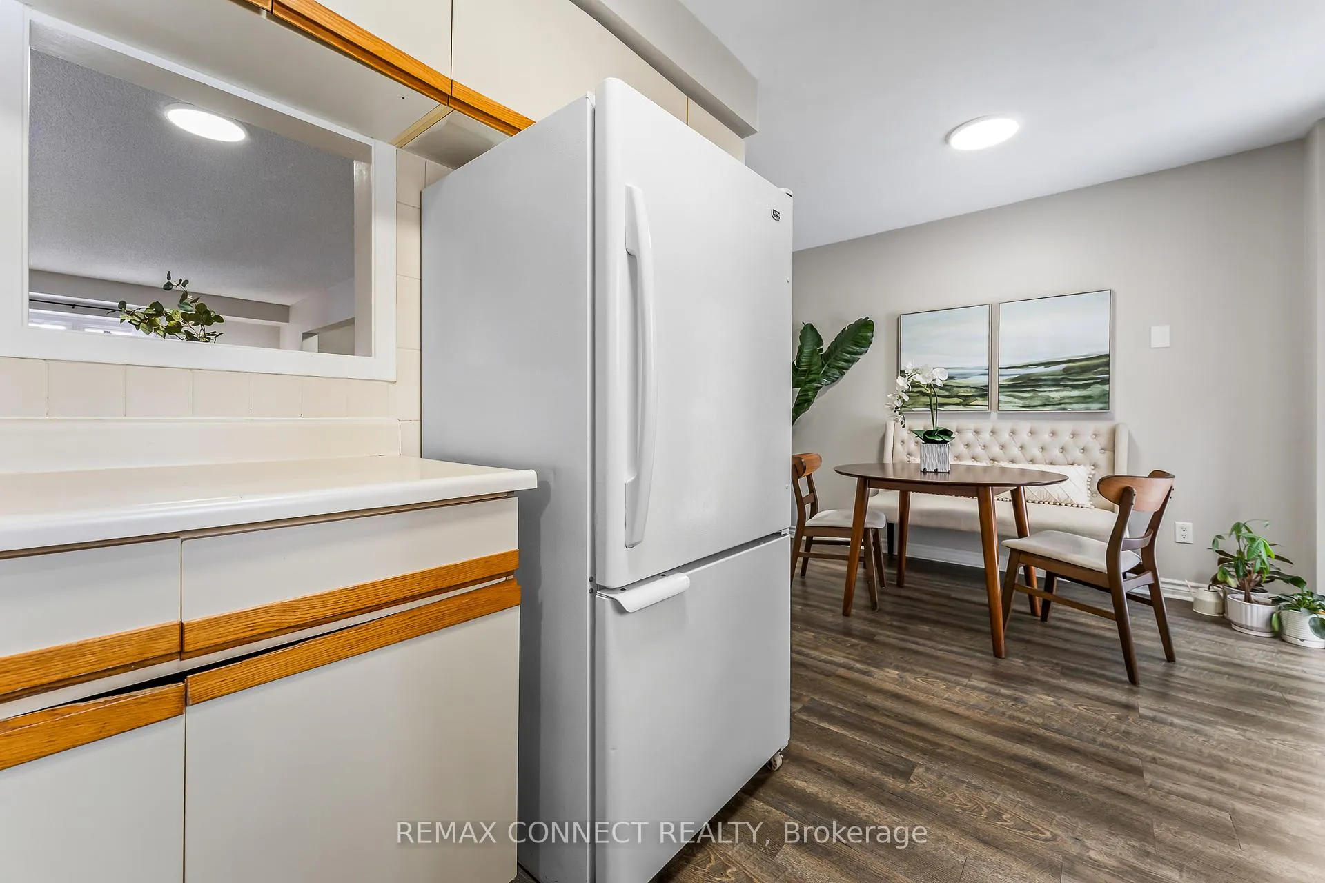 Photo 14 of 959 Redbird Crescent, Pickering, Liverpool — HOMEH
