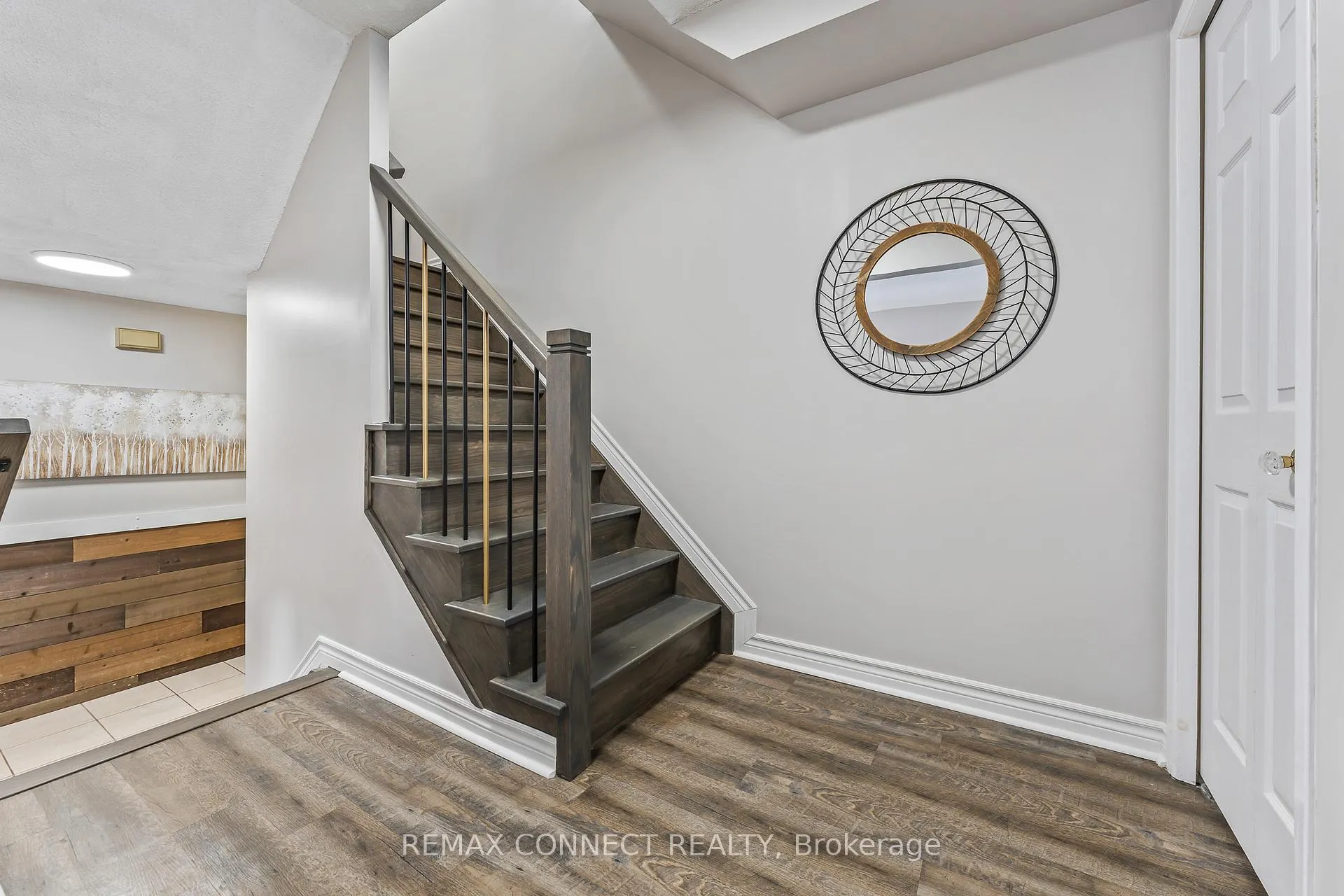 Photo 17 of 959 Redbird Crescent, Pickering, Liverpool — HOMEH