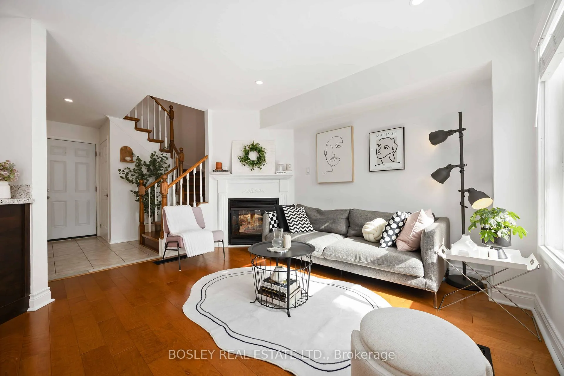 Photo 2 of 57 Candlebrook Drive, Whitby, Pringle Creek — HOMEH