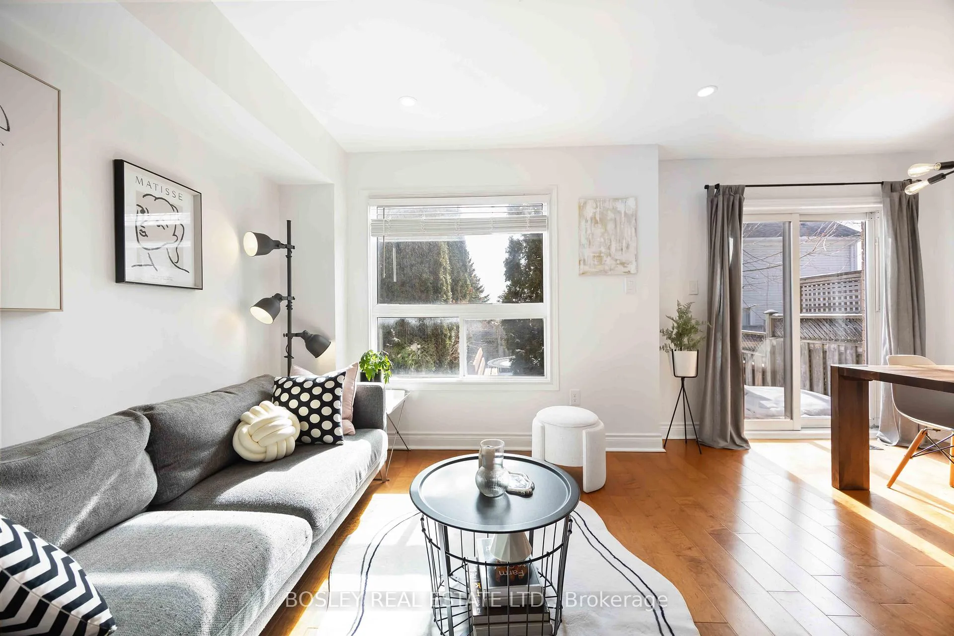 Photo 3 of 57 Candlebrook Drive, Whitby, Pringle Creek — HOMEH