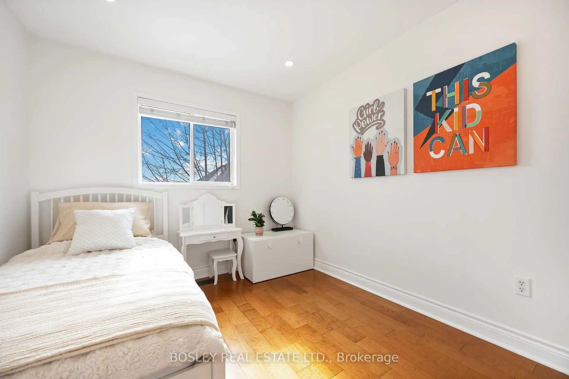 Photo 13 of 57 Candlebrook Drive, Whitby, Pringle Creek — HOMEH