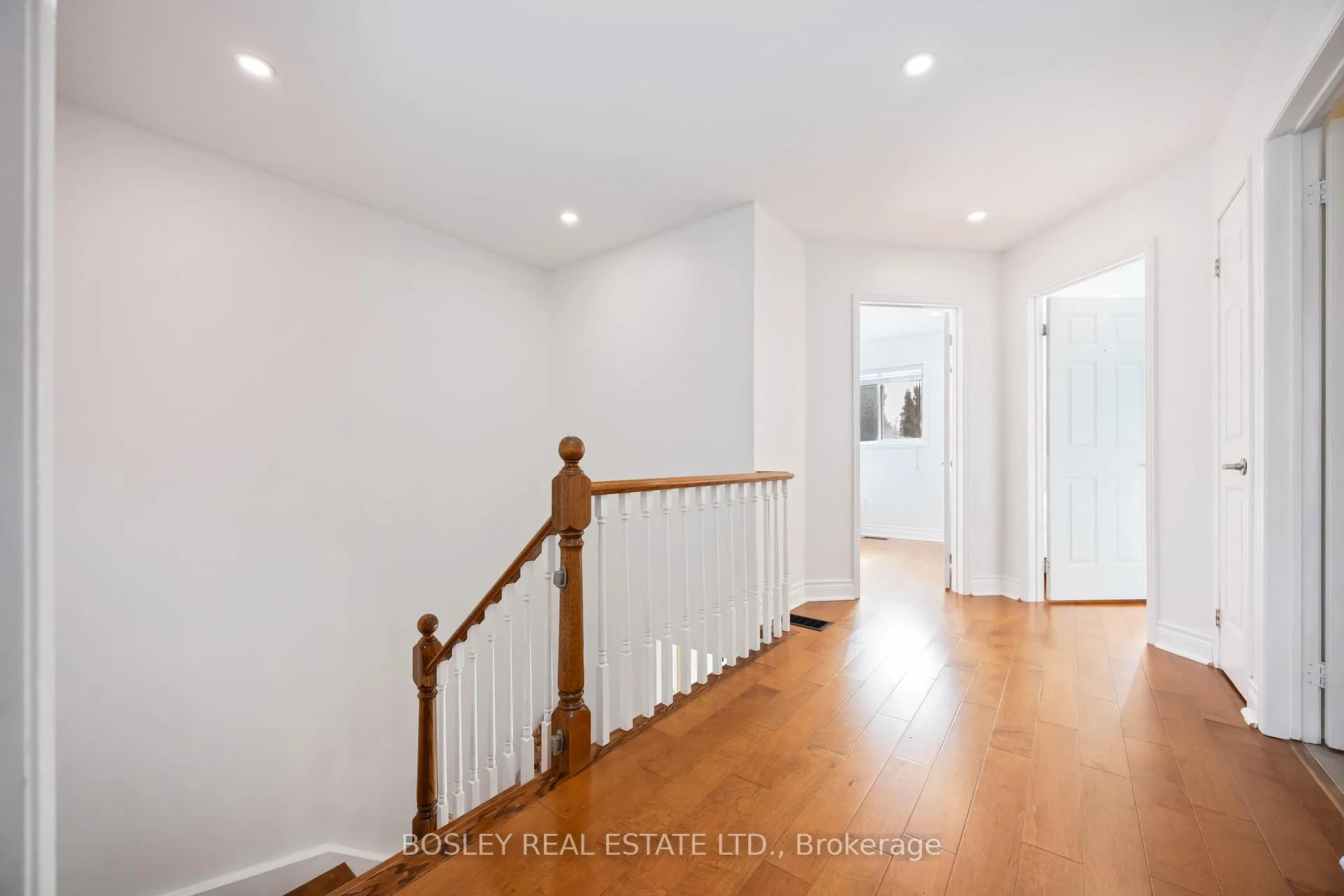 Photo 16 of 57 Candlebrook Drive, Whitby, Pringle Creek — HOMEH