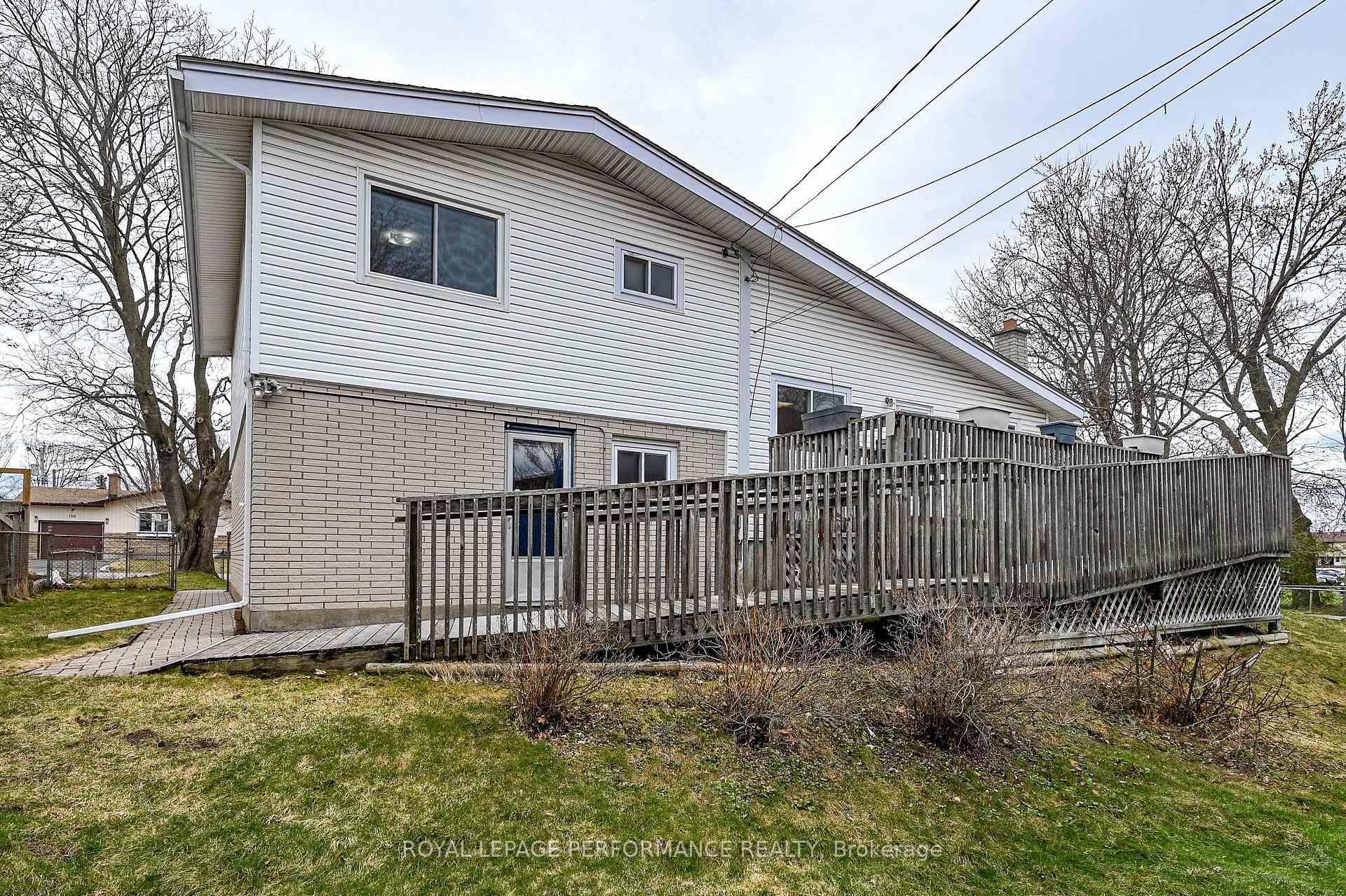 Photo 24 of 121 Starwood Road, Ottawa, Meadowlands/St. Claire Gardens — HOMEH