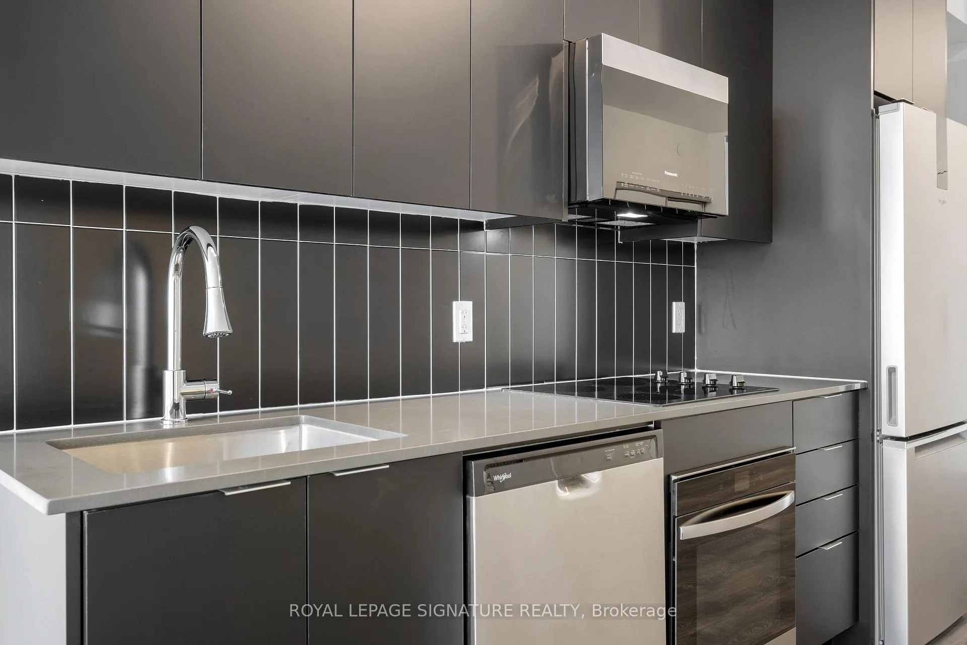 Photo 6 of Unit 625, 498 Caldari Road, Vaughan, Concord — HOMEH
