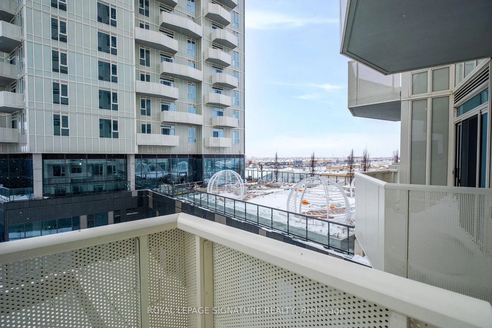 Photo 10 of Unit 625, 498 Caldari Road, Vaughan, Concord — HOMEH