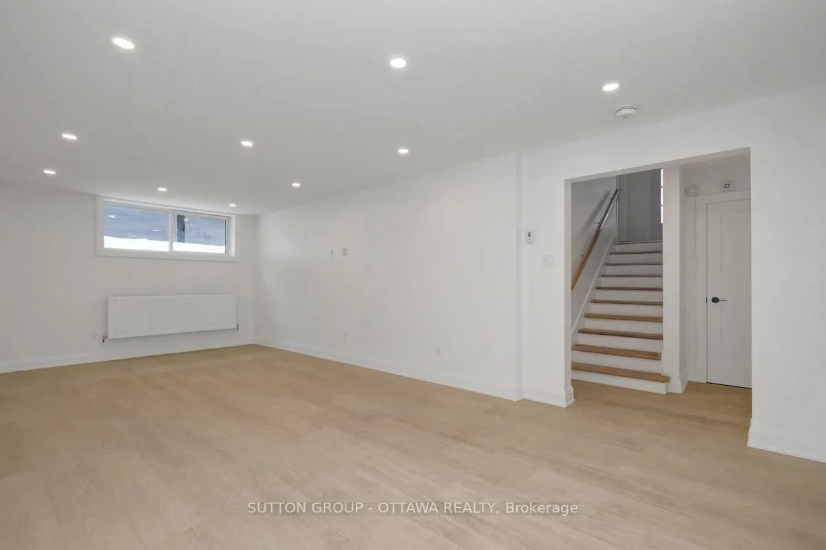 Photo 33 of 517 Braydon Avenue, Ottawa, Riverview Park — HOMEH
