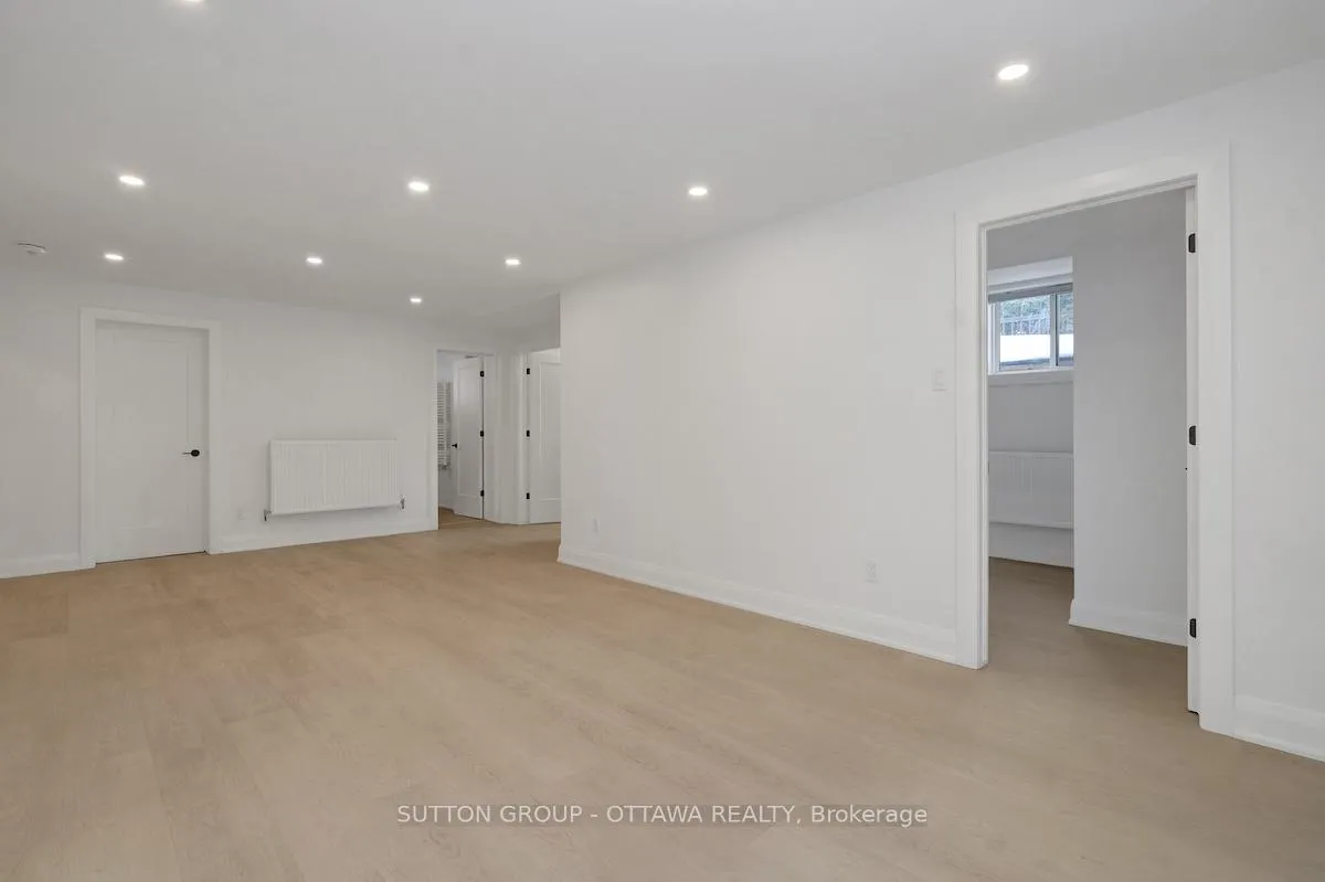 Photo 35 of 517 Braydon Avenue, Ottawa, Riverview Park — HOMEH