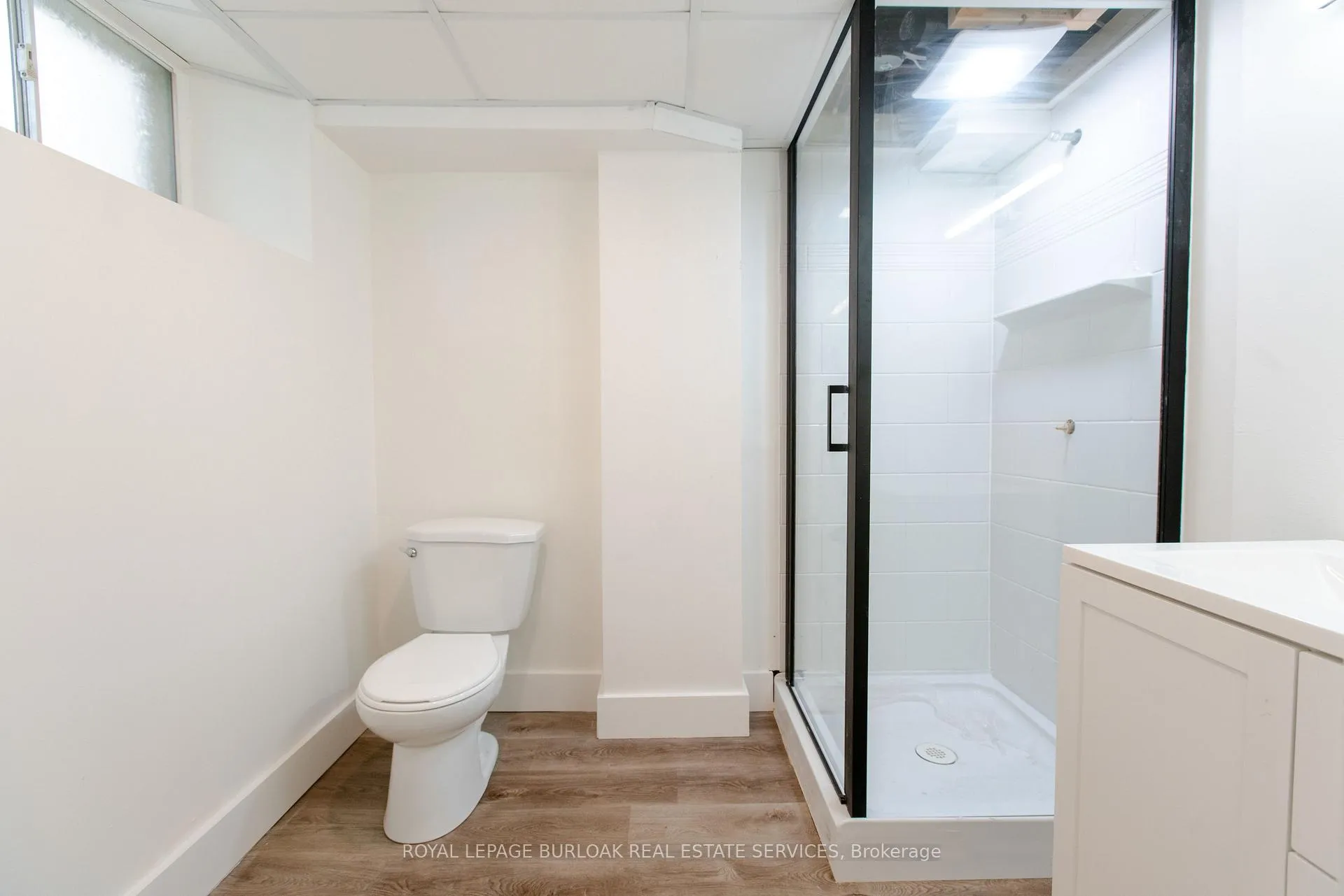 Photo 22 of Unit 1, 49 Province Street S, Hamilton, Delta — HOMEH