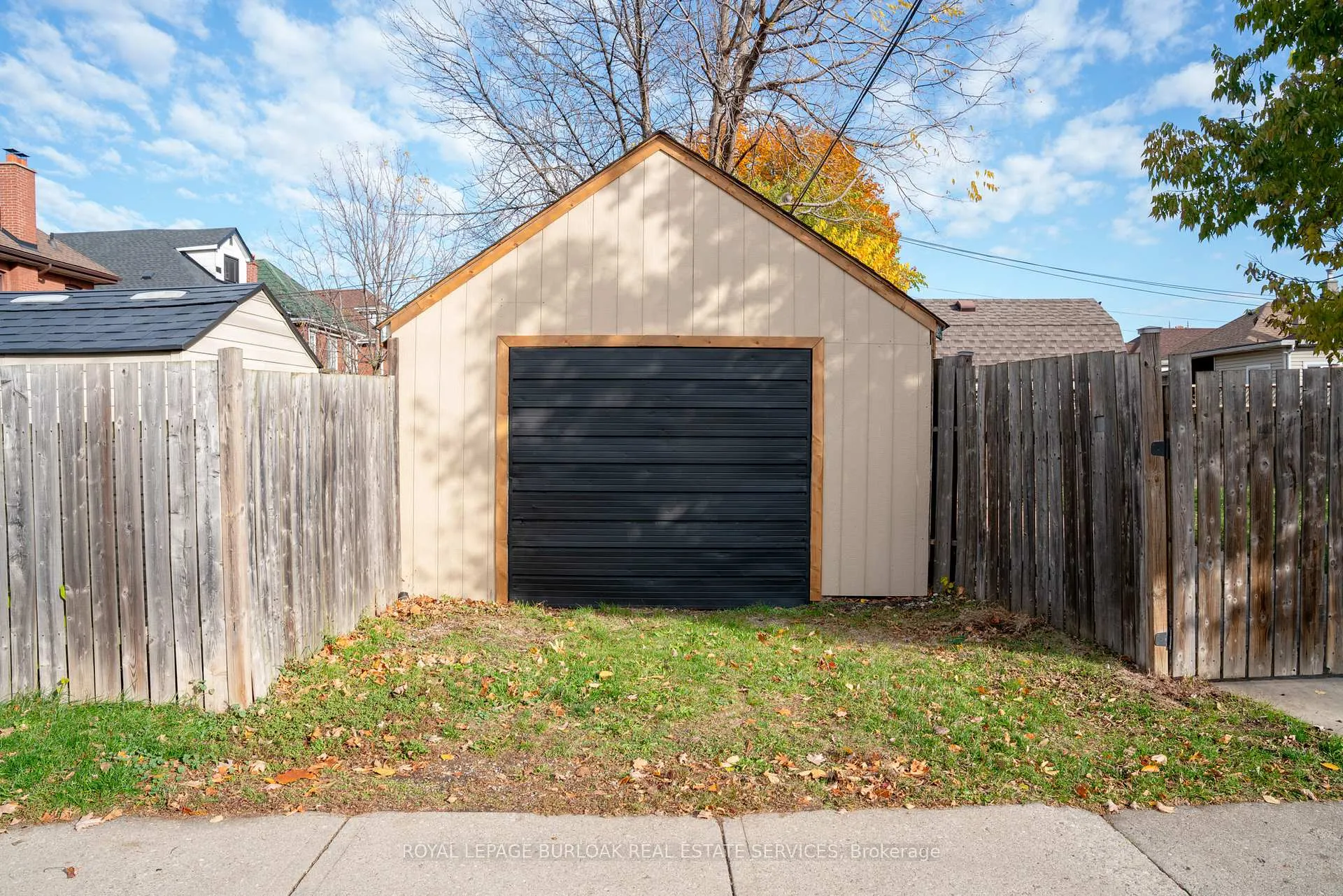 Photo 26 of Unit 1, 49 Province Street S, Hamilton, Delta — HOMEH