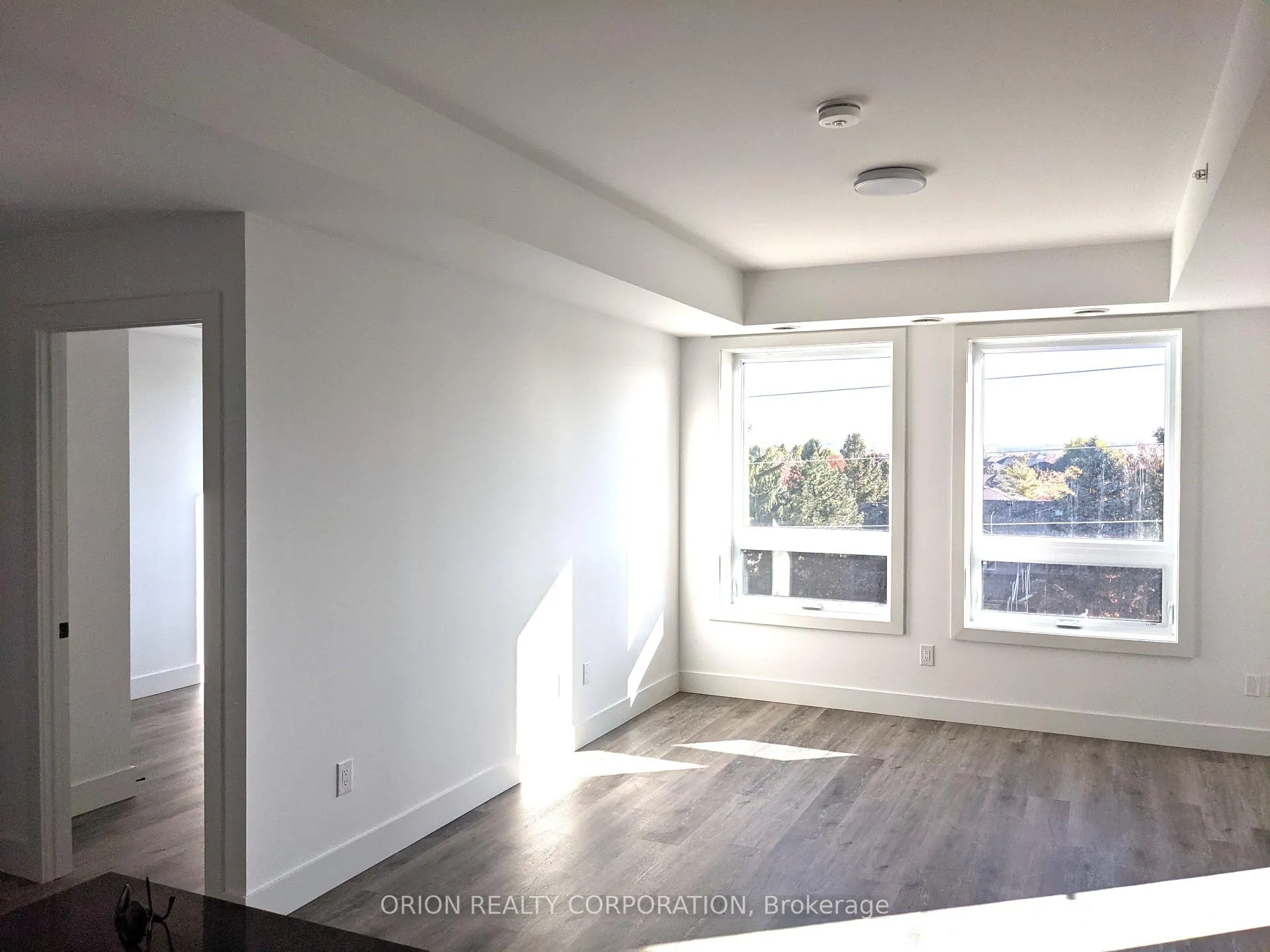 Photo 4 of Unit 404, 26 Lowes Road W, Guelph, Clairfields/Hanlon Business Park — HOMEH
