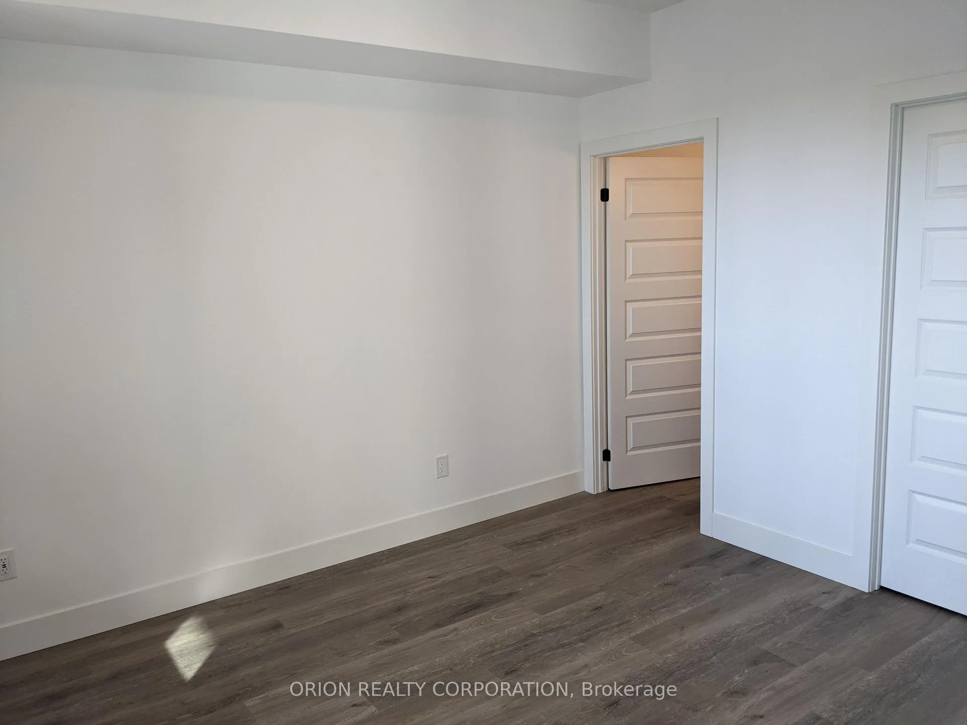 Photo 5 of Unit 404, 26 Lowes Road W, Guelph, Clairfields/Hanlon Business Park — HOMEH