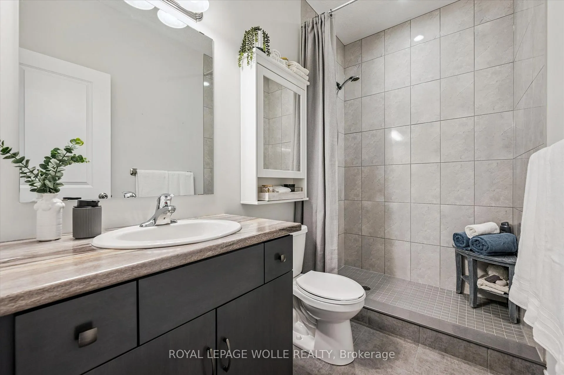 Photo 21 of 130 Snyder Avenue N, Woolwich — HOMEH