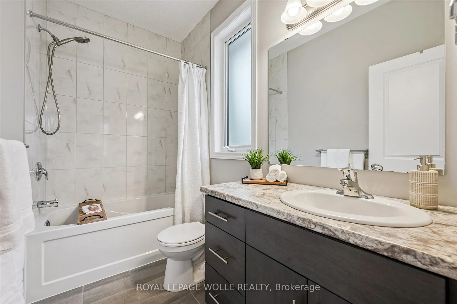 Photo 24 of 130 Snyder Avenue N, Woolwich — HOMEH