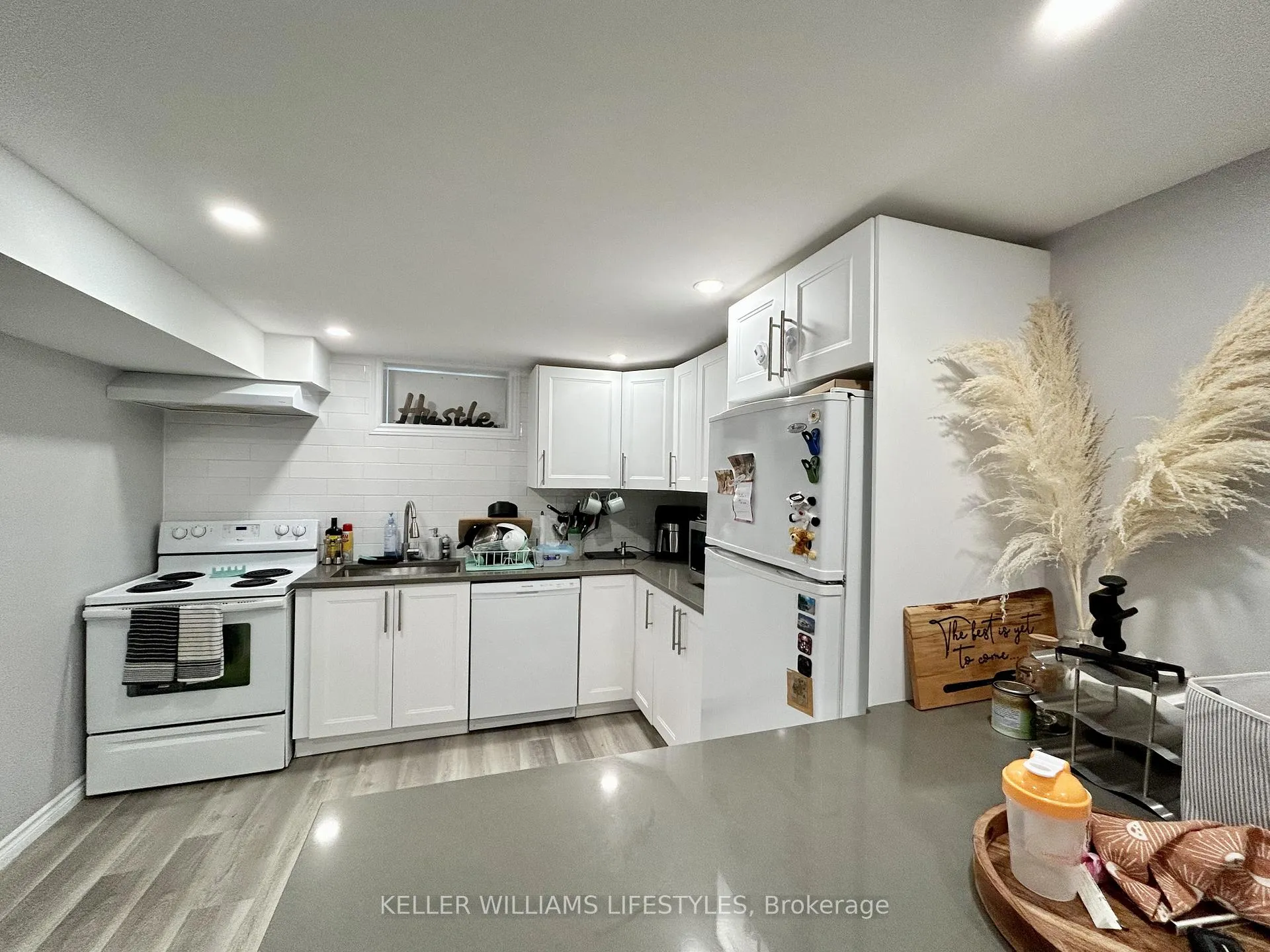 Photo 2 of Unit Lower, 18 Queenston Crescent, London, East O — HOMEH