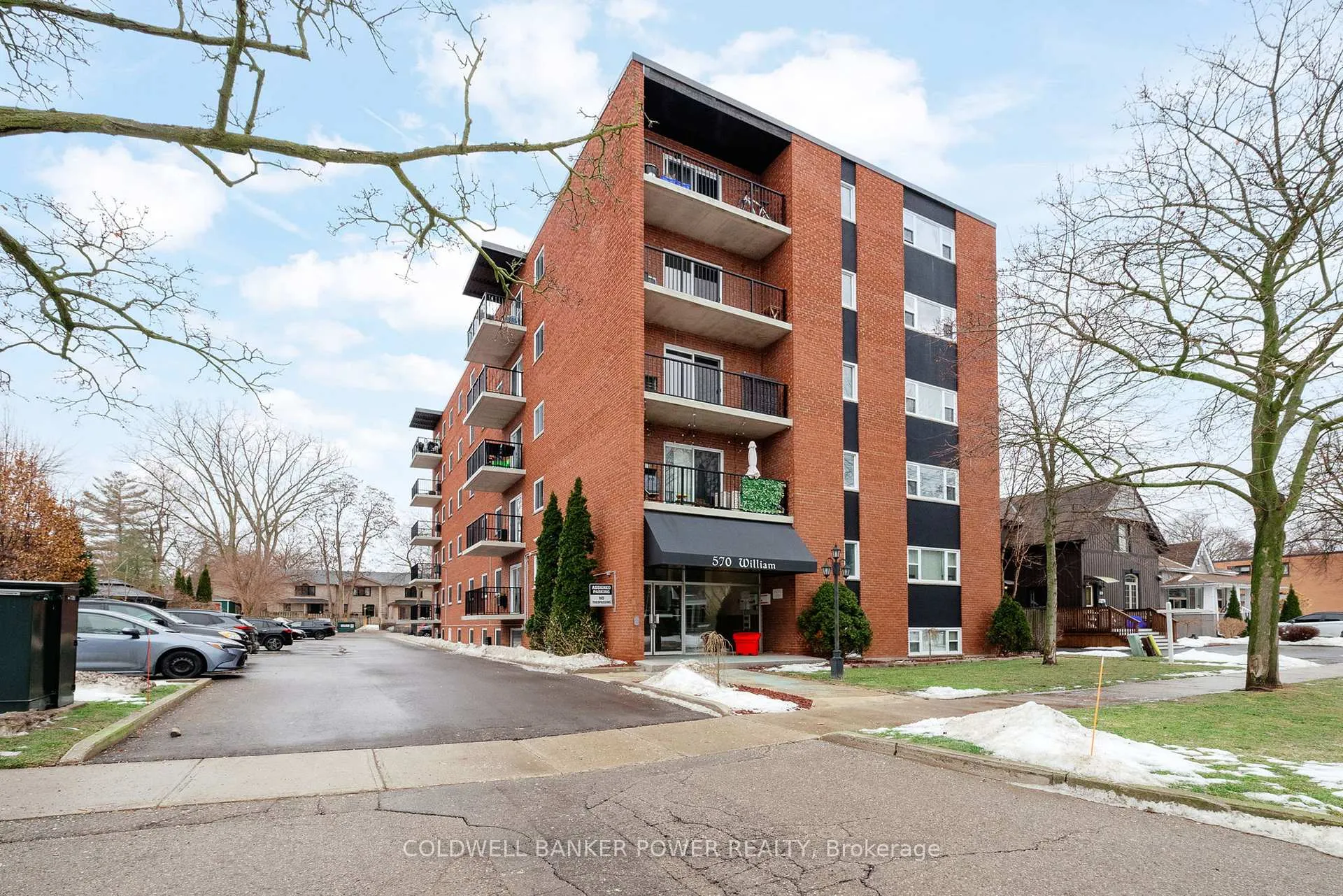 Front of Unit 403, 570 William Street