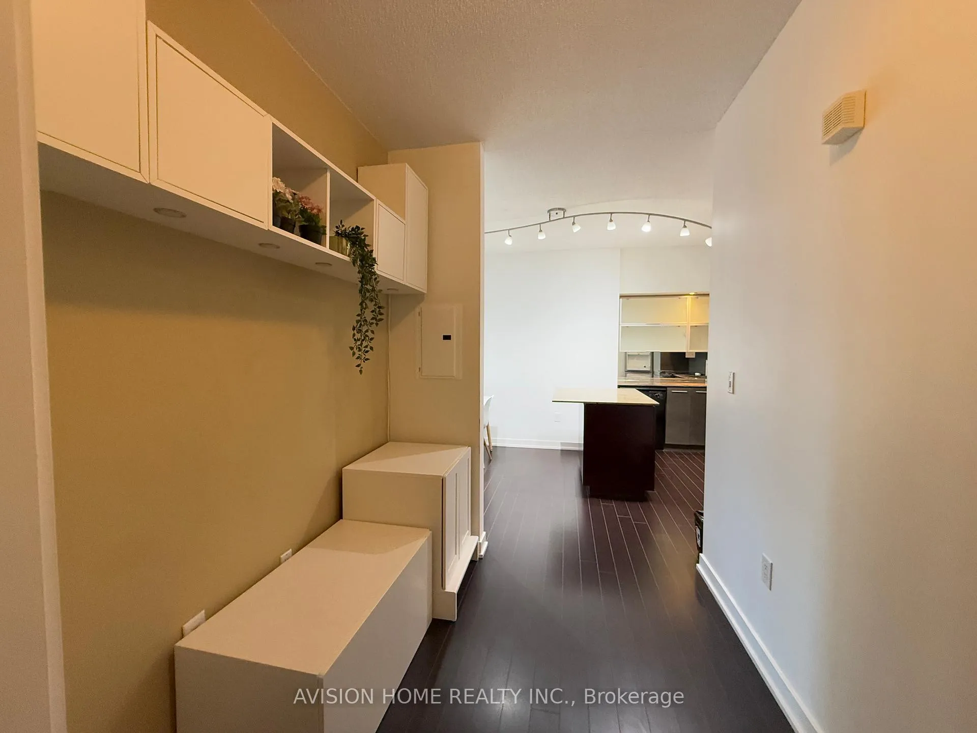 Photo 2 of Unit 331, 8 Telegram Mews, Toronto, Waterfront Communities — HOMEH