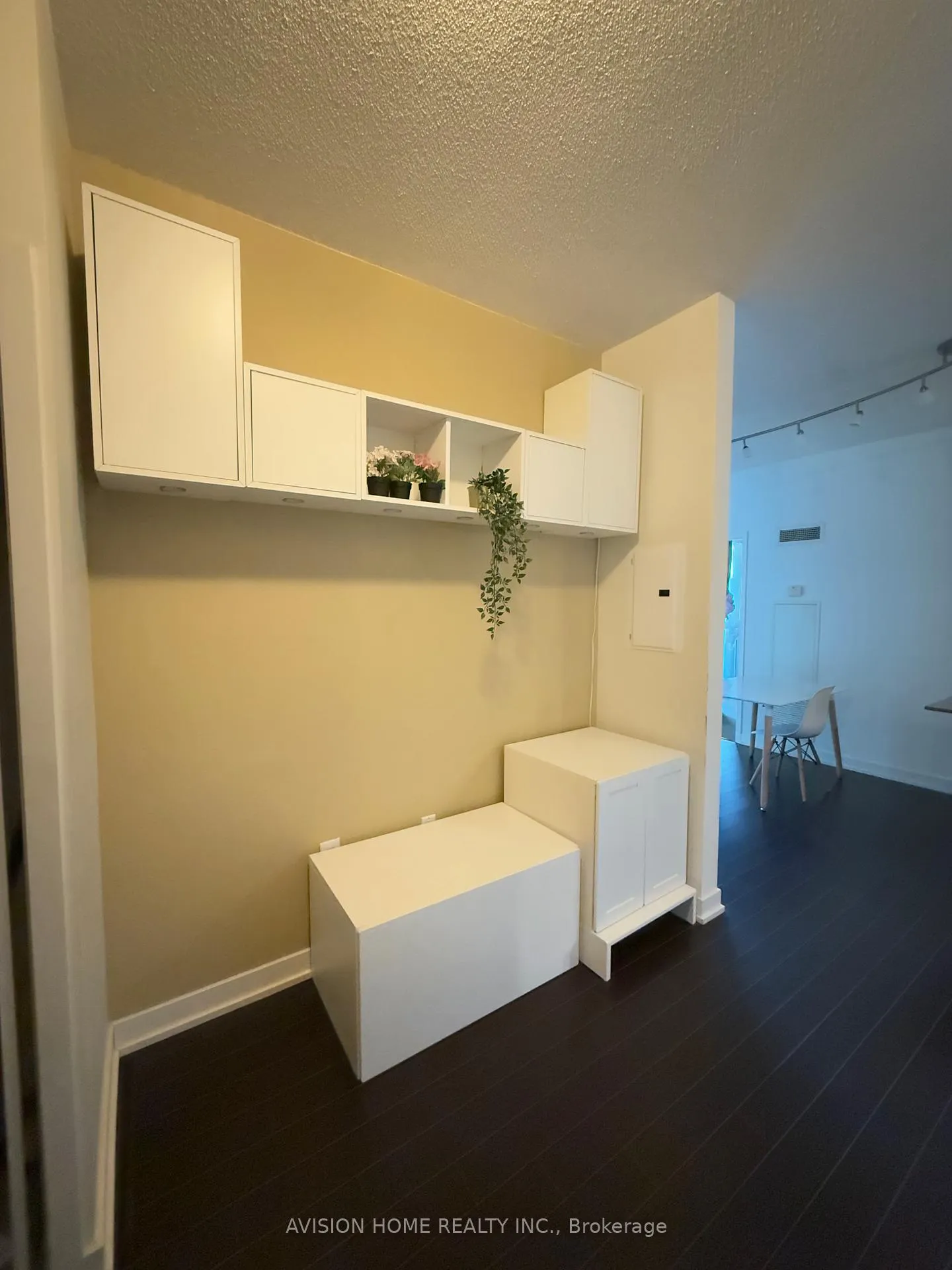 Photo 3 of Unit 331, 8 Telegram Mews, Toronto, Waterfront Communities — HOMEH