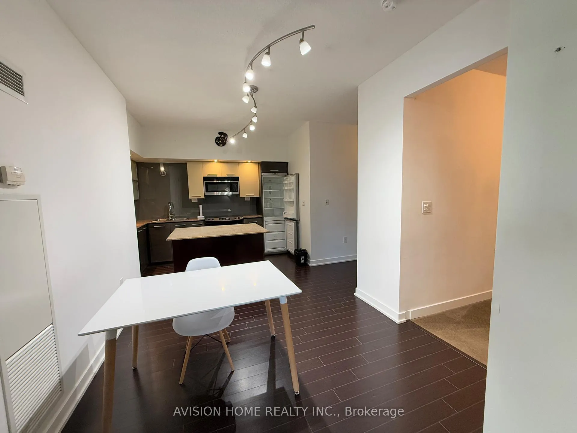 Photo 6 of Unit 331, 8 Telegram Mews, Toronto, Waterfront Communities — HOMEH