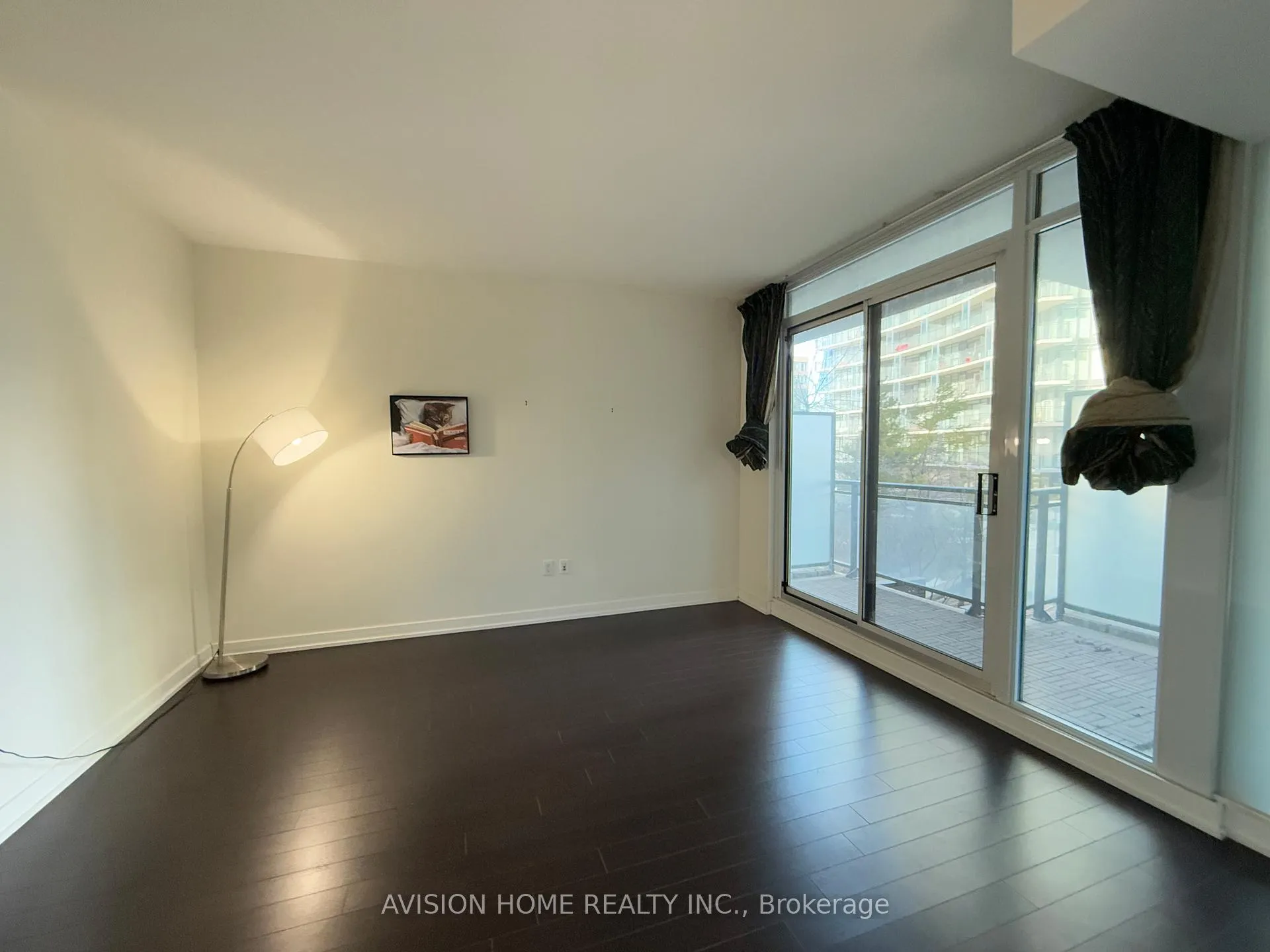 Photo 7 of Unit 331, 8 Telegram Mews, Toronto, Waterfront Communities — HOMEH