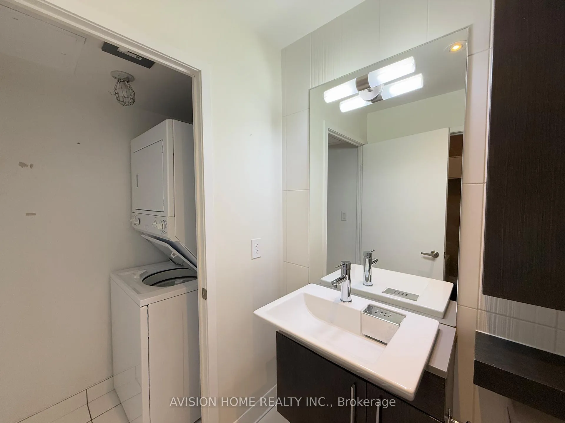 Photo 13 of Unit 331, 8 Telegram Mews, Toronto, Waterfront Communities — HOMEH