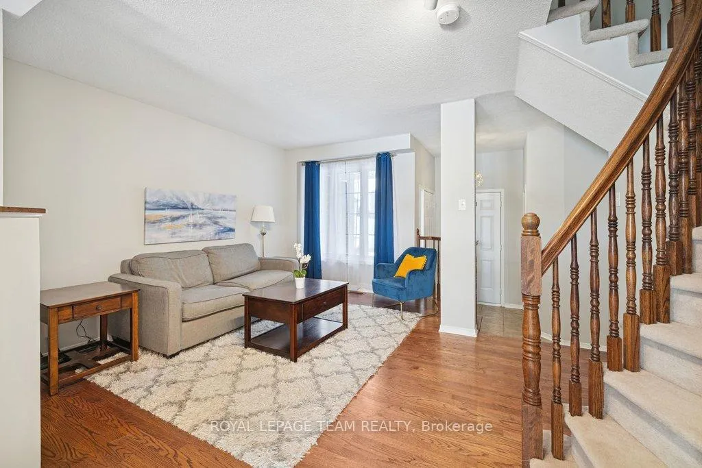 Photo 5 of 1493 Demeter Street, Ottawa, Fallingbrook/Gardenway South — HOMEH