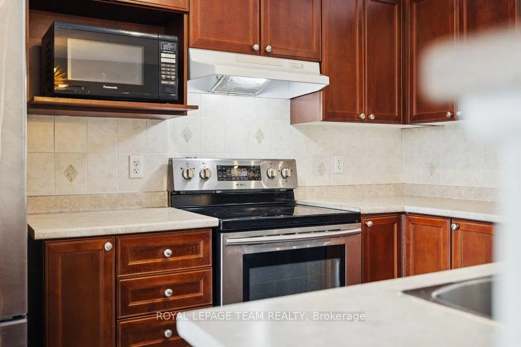 Photo 11 of 1493 Demeter Street, Ottawa, Fallingbrook/Gardenway South — HOMEH