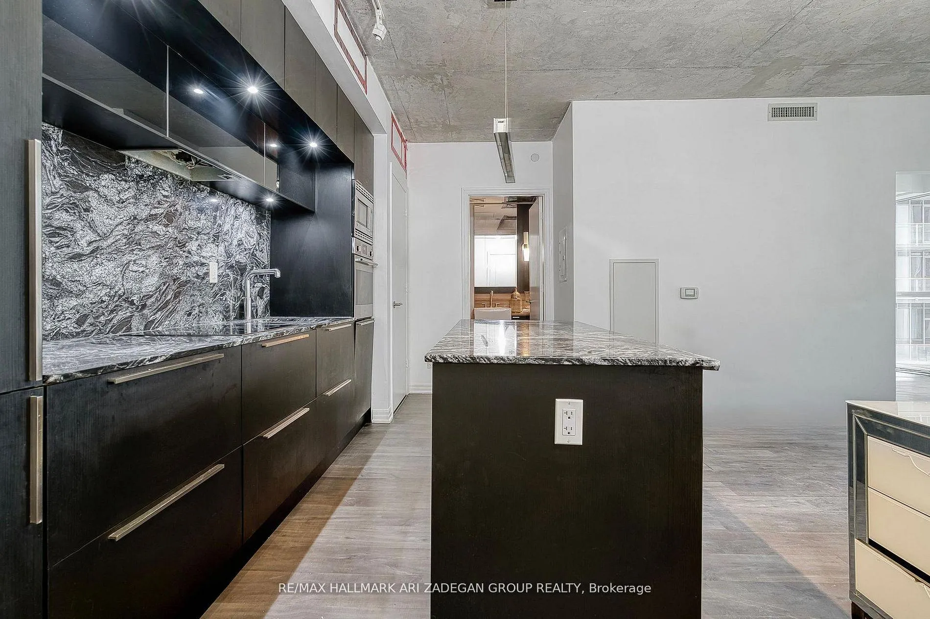 Photo 9 of Unit 1701, 88 Blue Jays Way, Toronto, Waterfront Communities — HOMEH