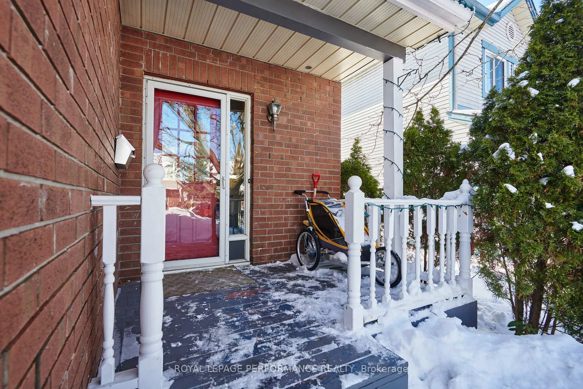 Photo 2 of 710 Hancock Crescent, Ottawa, Fallingbrook/Ridgemount — HOMEH
