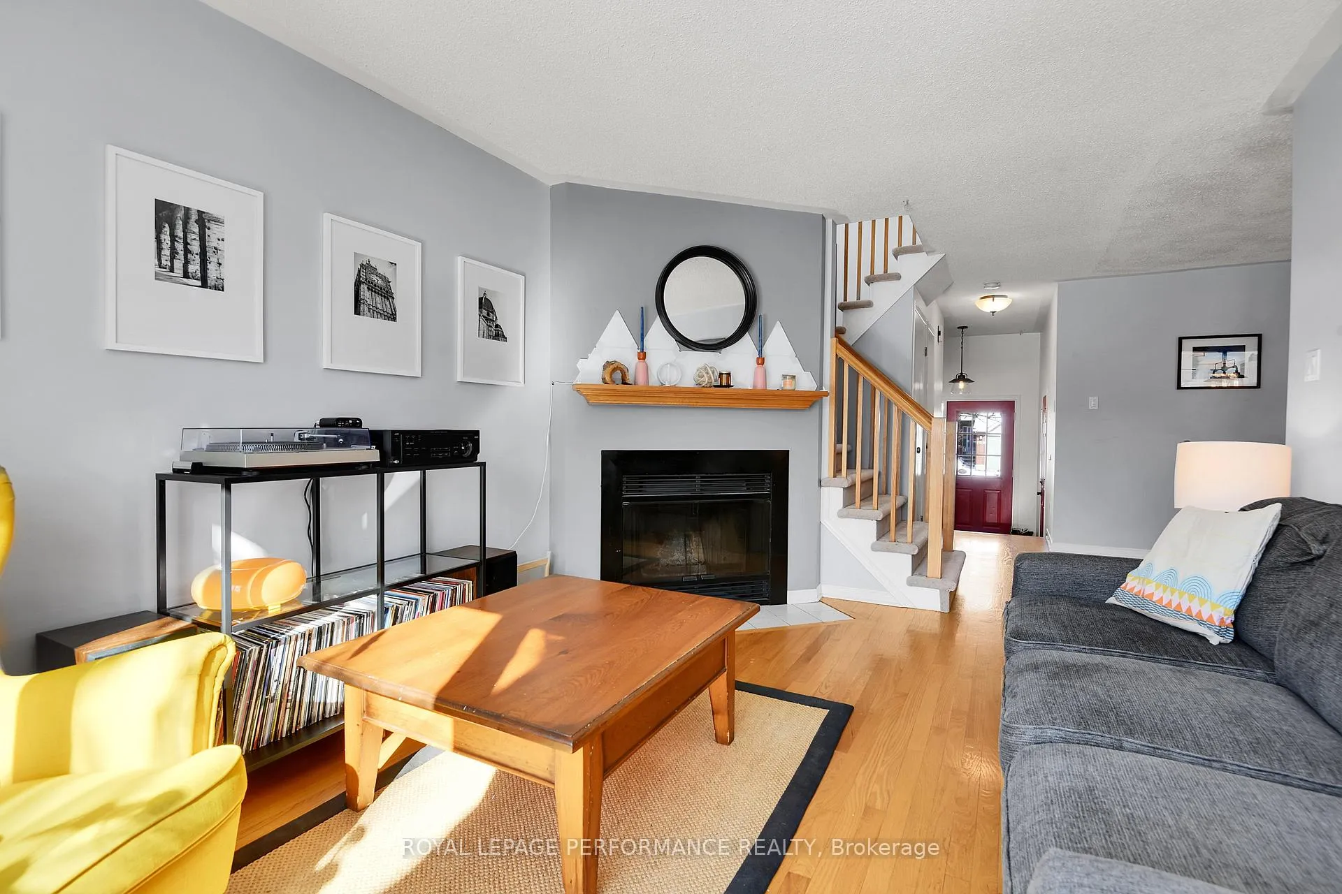 Photo 6 of 710 Hancock Crescent, Ottawa, Fallingbrook/Ridgemount — HOMEH
