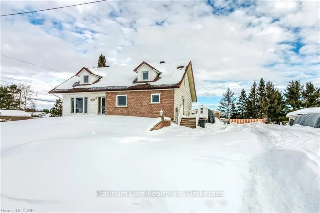 Front of 2088 Pilon Street