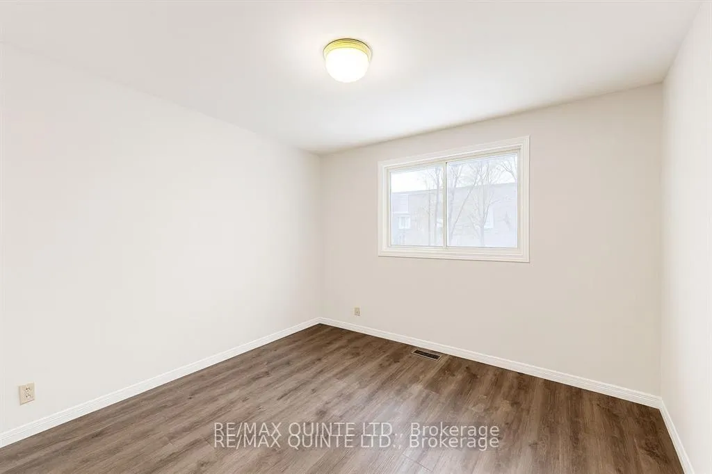 Photo 12 of 25 Union Street, Belleville, Belleville Ward — HOMEH