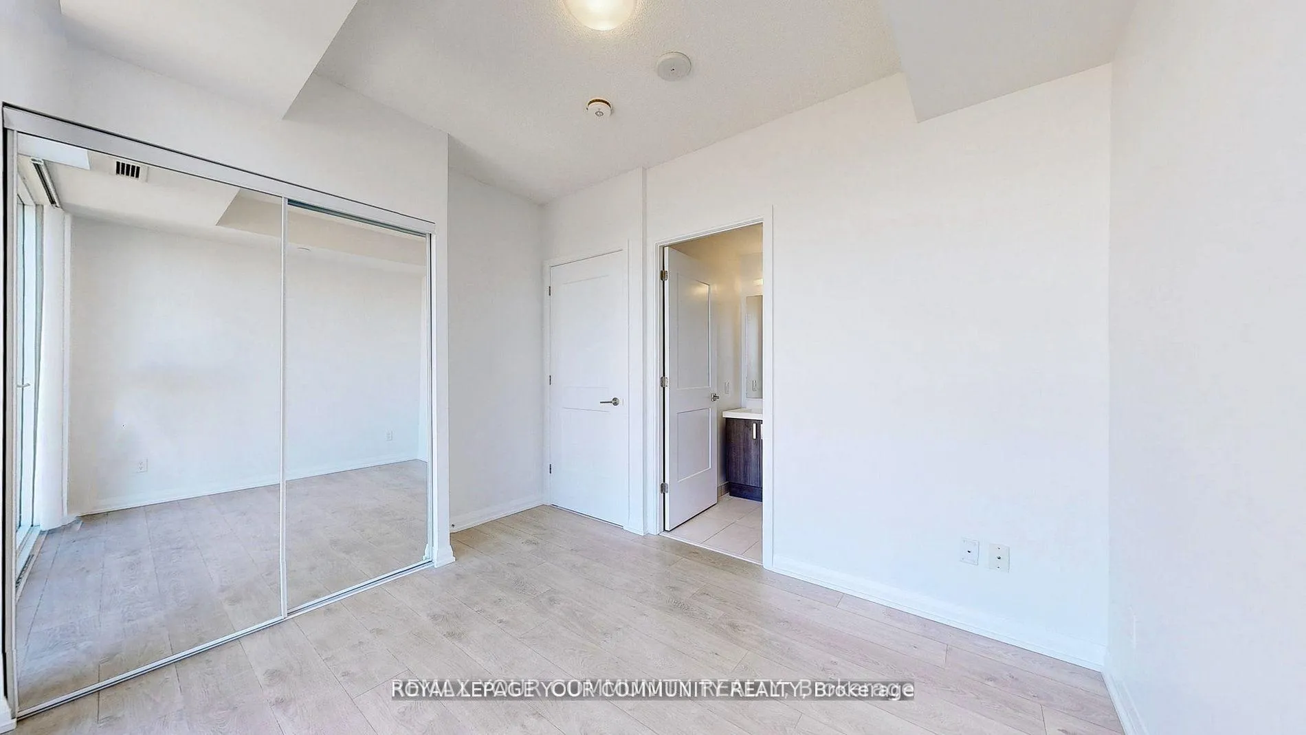 Photo 16 of Unit 3204, 7895 Jane Street, Vaughan, Concord — HOMEH