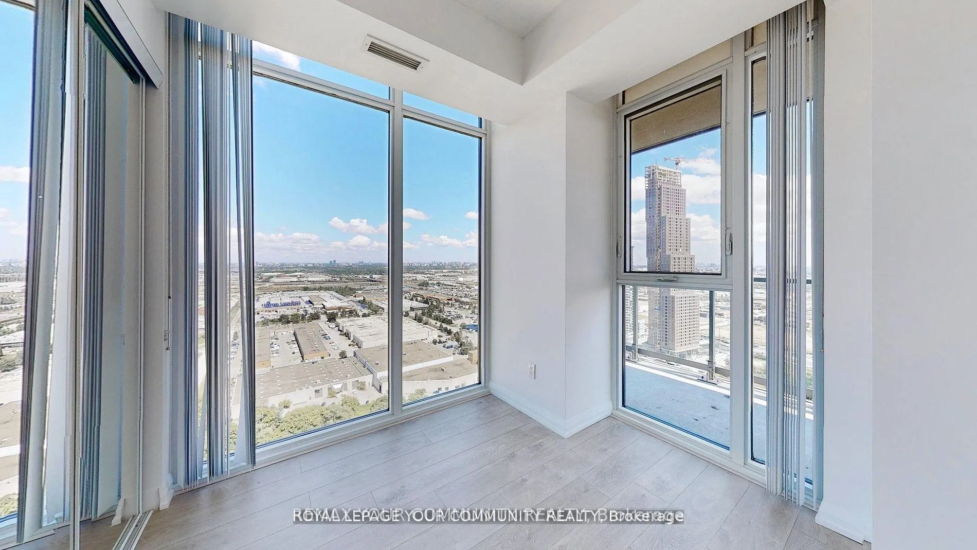 Photo 22 of Unit 3204, 7895 Jane Street, Vaughan, Concord — HOMEH