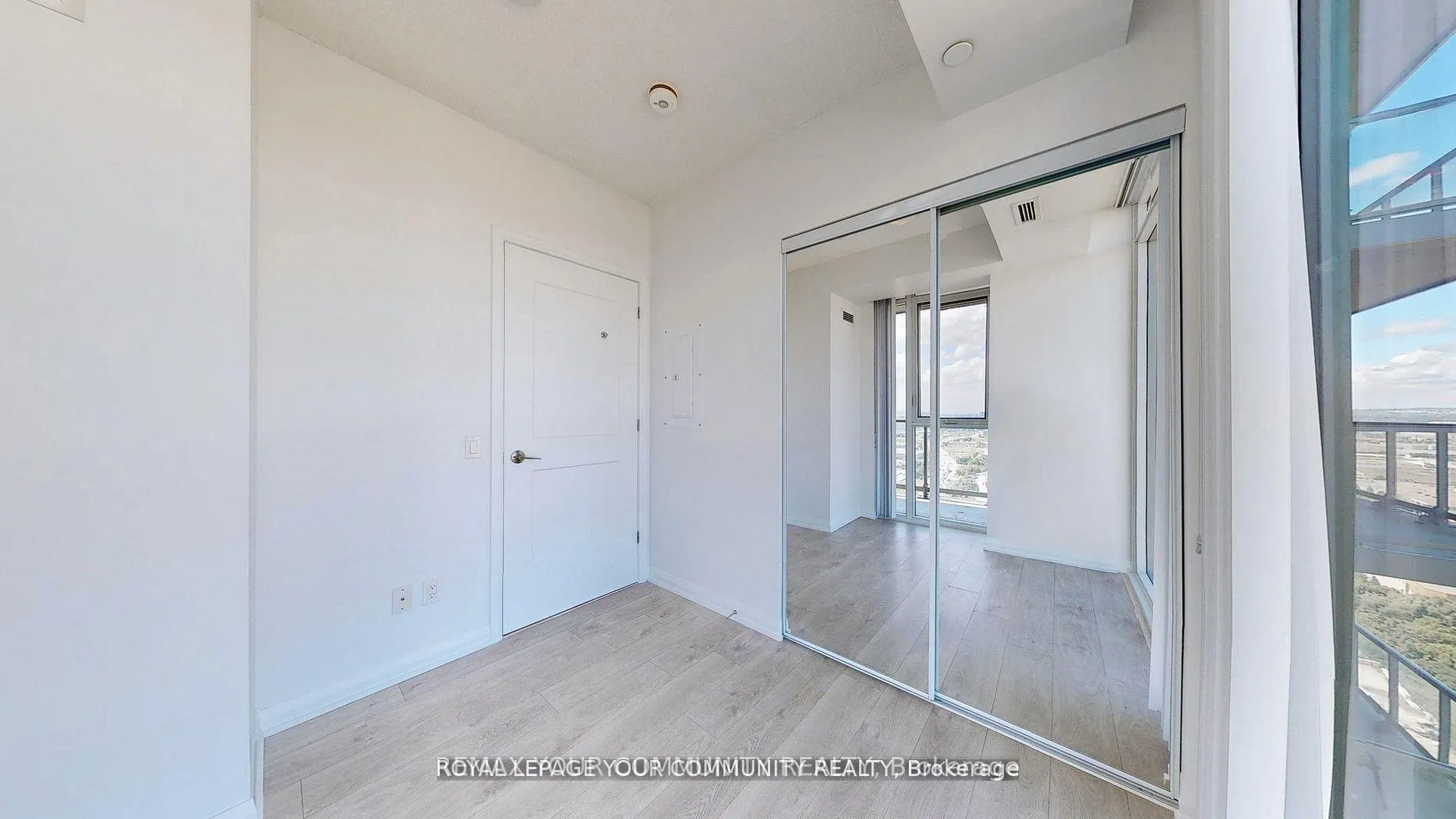 Photo 26 of Unit 3204, 7895 Jane Street, Vaughan, Concord — HOMEH