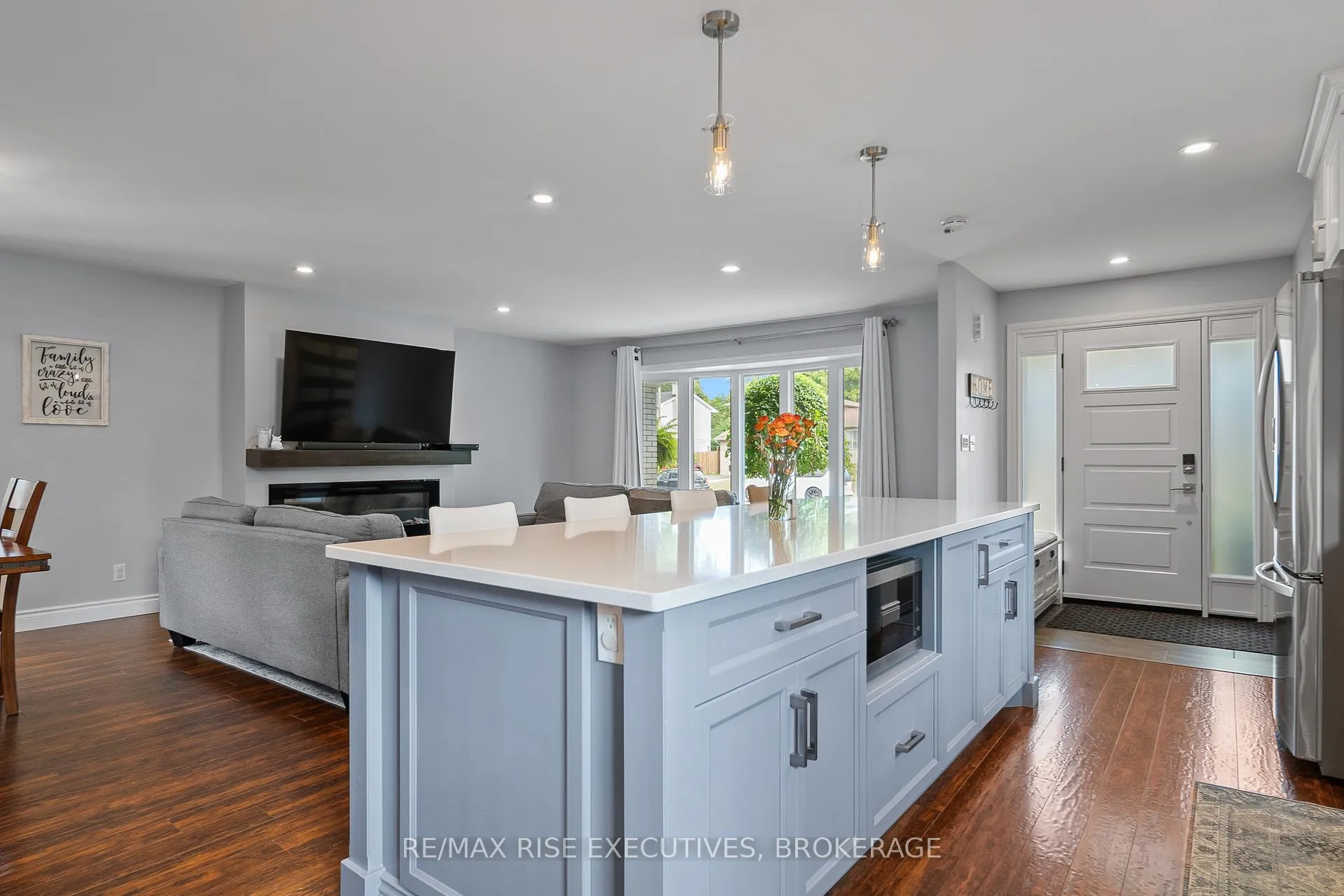 Photo 9 of 693 Laidlaw Crescent, Kingston, South of Taylor-Kidd Blvd — HOMEH