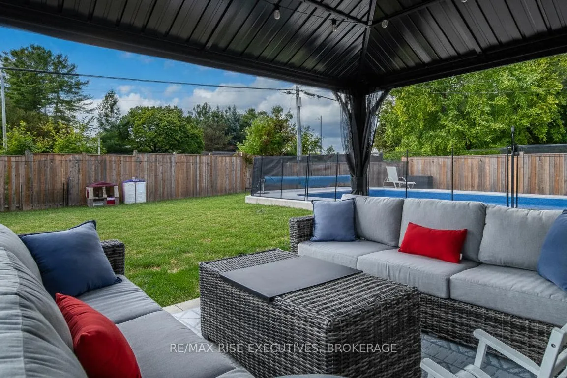 Photo 37 of 693 Laidlaw Crescent, Kingston, South of Taylor-Kidd Blvd — HOMEH
