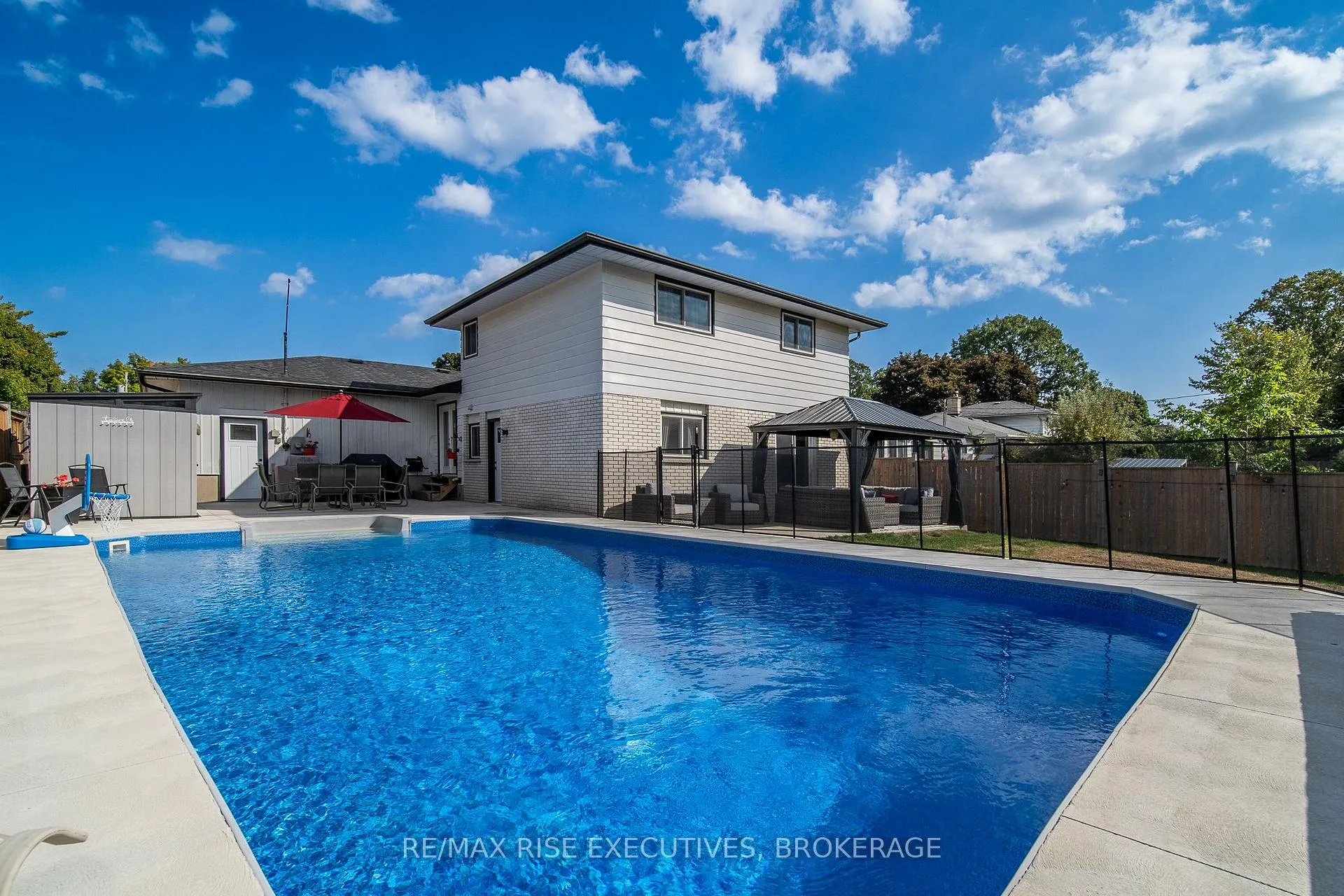 Photo 43 of 693 Laidlaw Crescent, Kingston, South of Taylor-Kidd Blvd — HOMEH