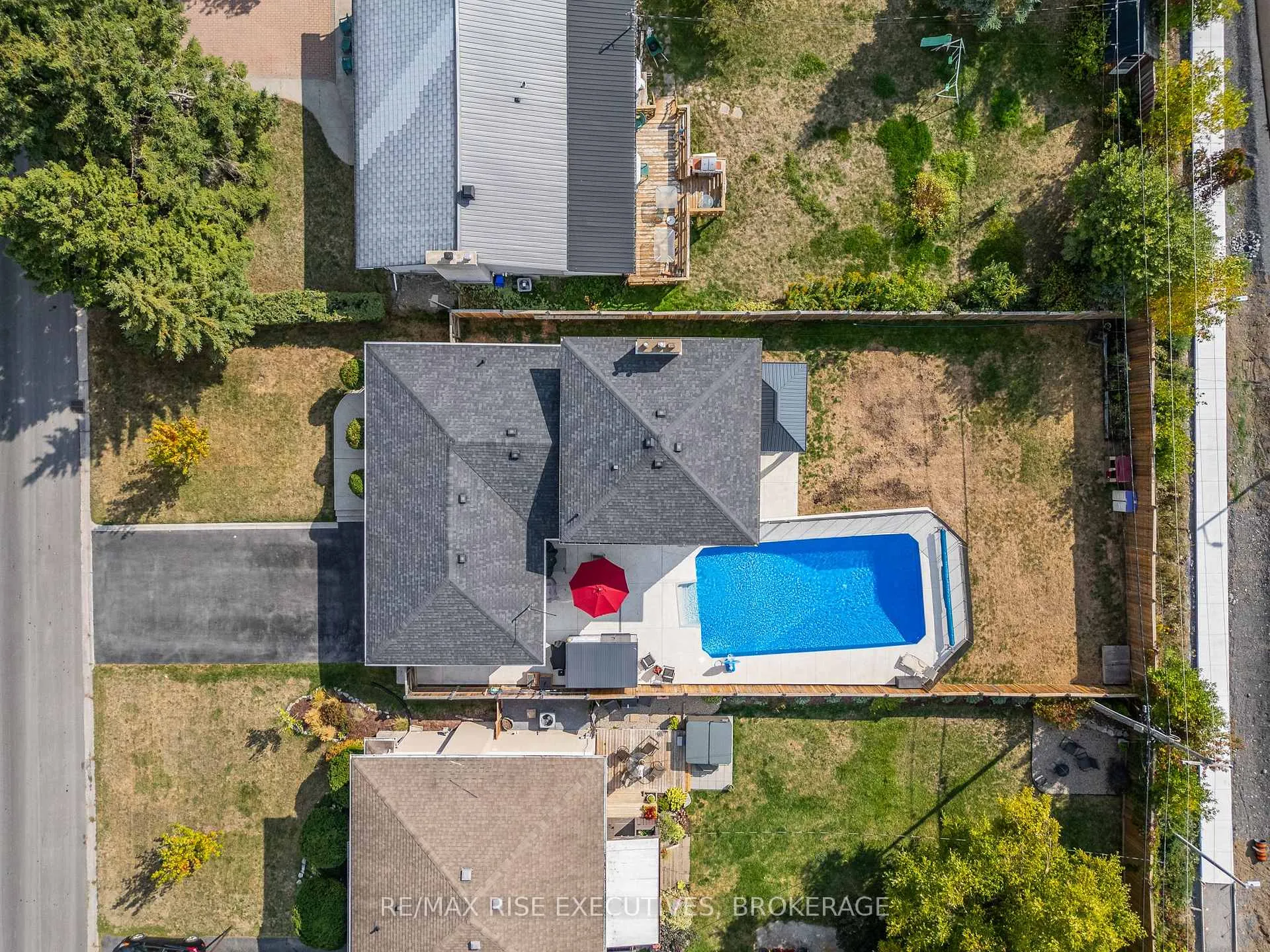 Photo 45 of 693 Laidlaw Crescent, Kingston, South of Taylor-Kidd Blvd — HOMEH