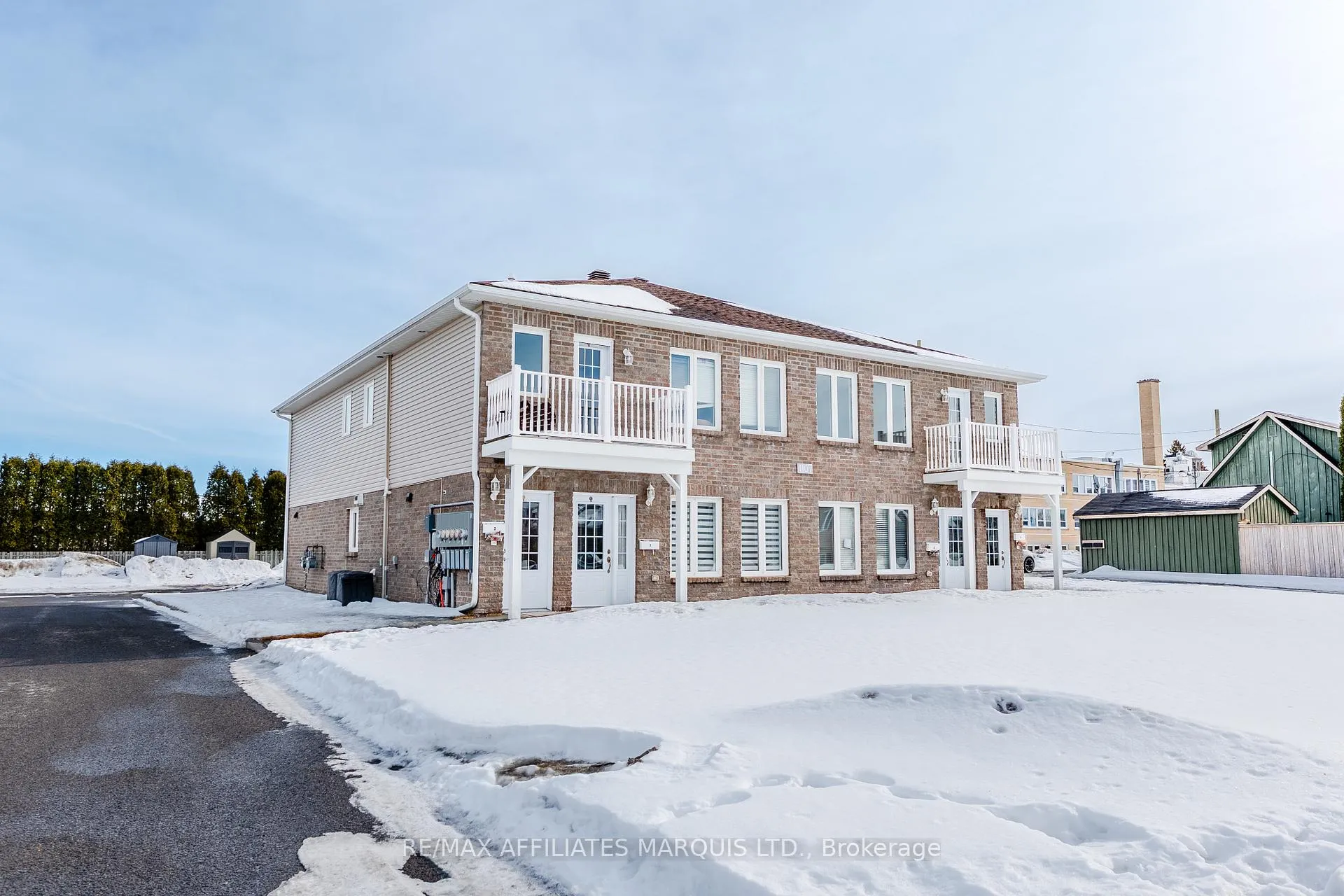 Photo 1 of 1107 Gretchen Court, Cornwall — HOMEH