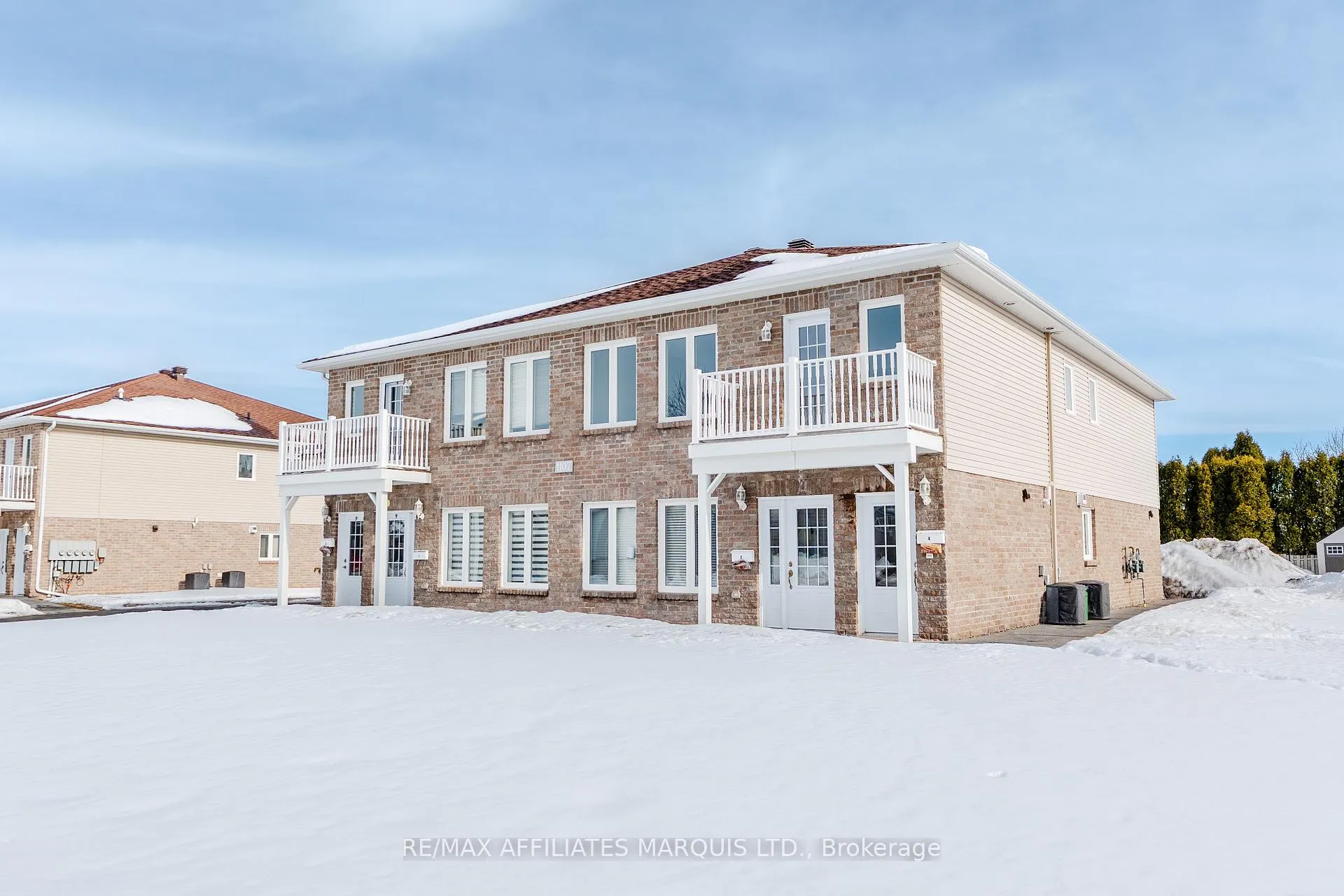 Photo 4 of 1107 Gretchen Court, Cornwall — HOMEH