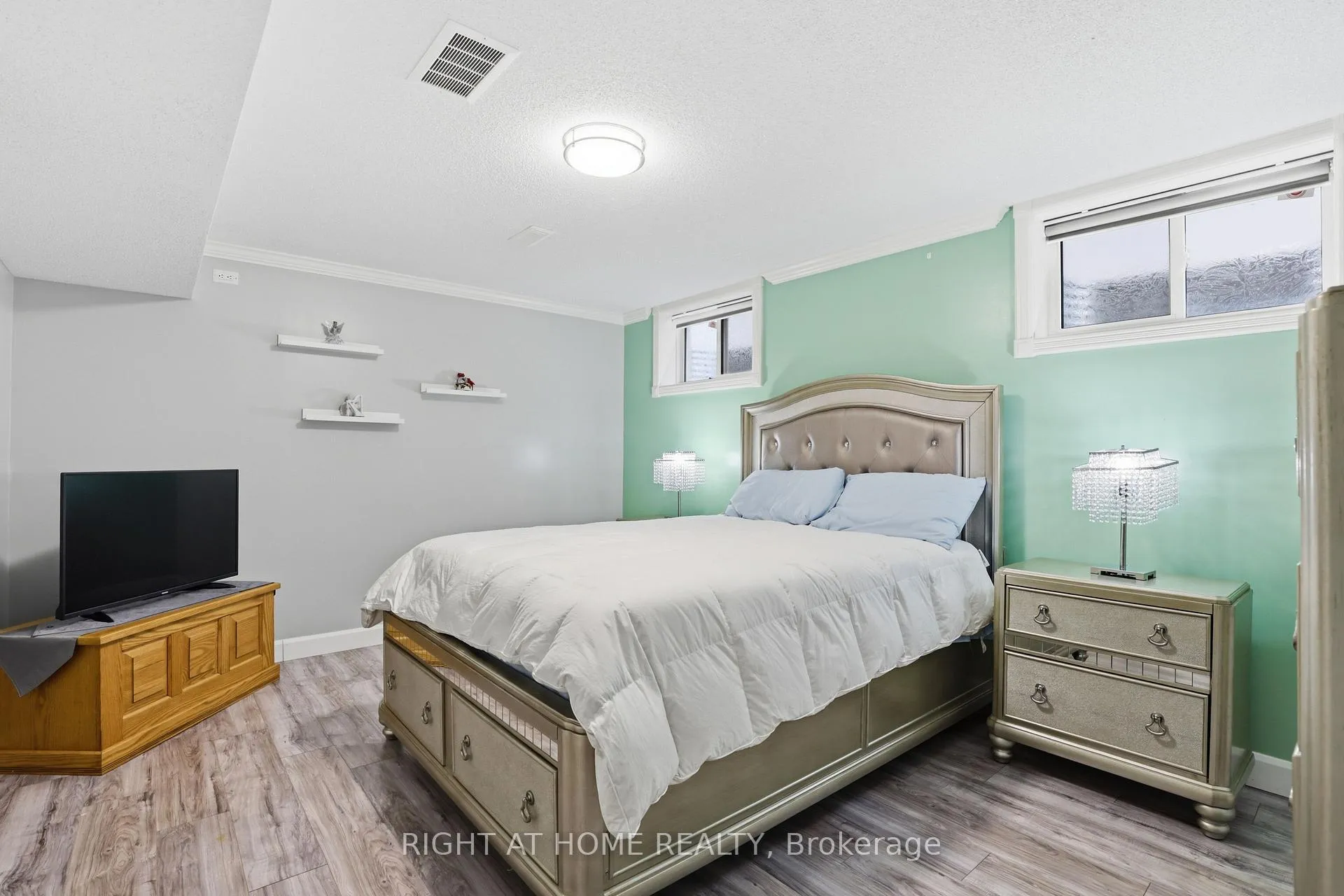 Photo 7 of 29 Chipman Avenue, Hamilton, Jerome — HOMEH