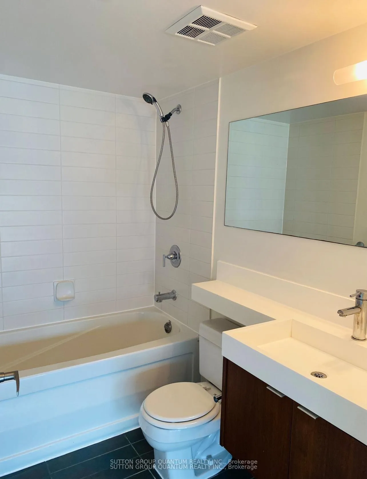 Photo 9 of Unit 502, 25 Telegram Mews, Toronto, Waterfront Communities — HOMEH