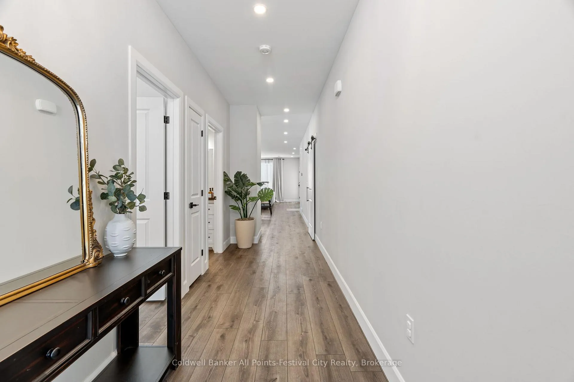 Photo 10 of 451 Woodridge Drive, Goderich, Goderich (Town) — HOMEH