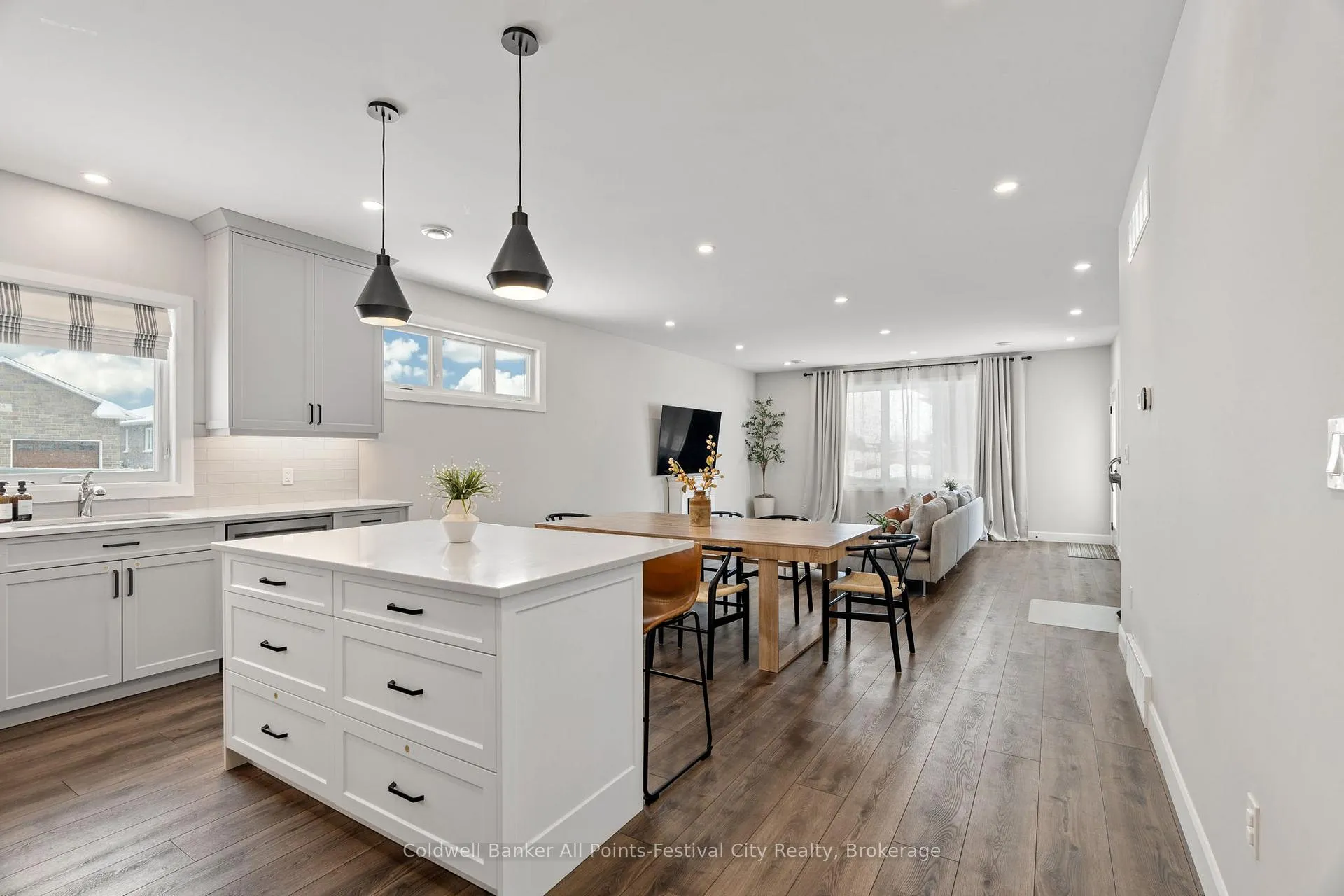Photo 15 of 451 Woodridge Drive, Goderich, Goderich (Town) — HOMEH