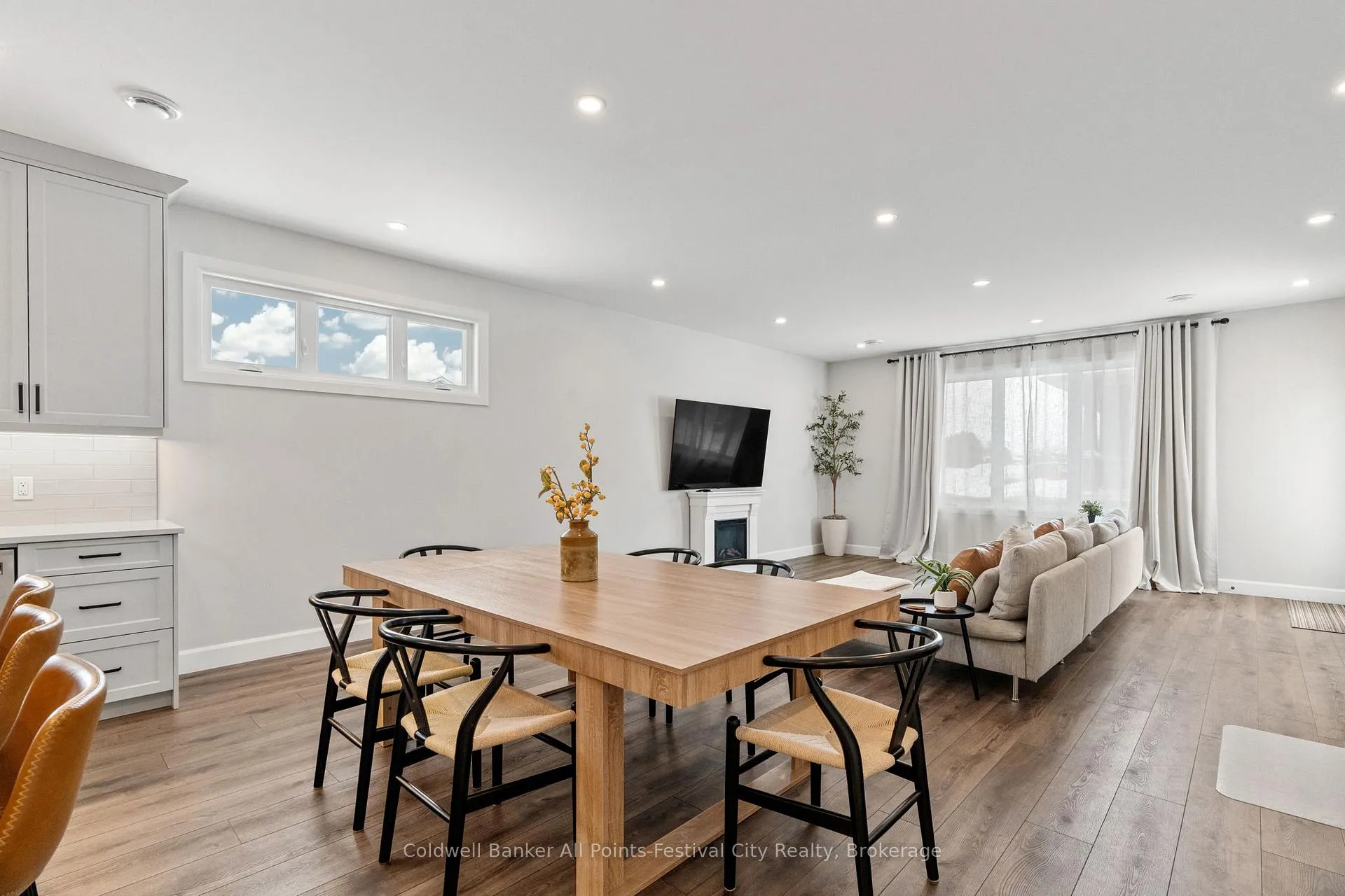 Photo 17 of 451 Woodridge Drive, Goderich, Goderich (Town) — HOMEH