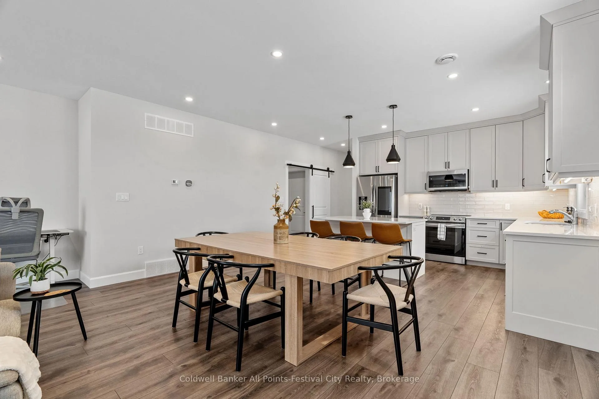 Photo 20 of 451 Woodridge Drive, Goderich, Goderich (Town) — HOMEH