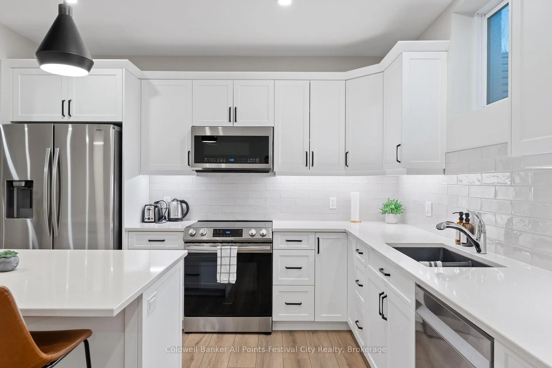 Photo 37 of 451 Woodridge Drive, Goderich, Goderich (Town) — HOMEH