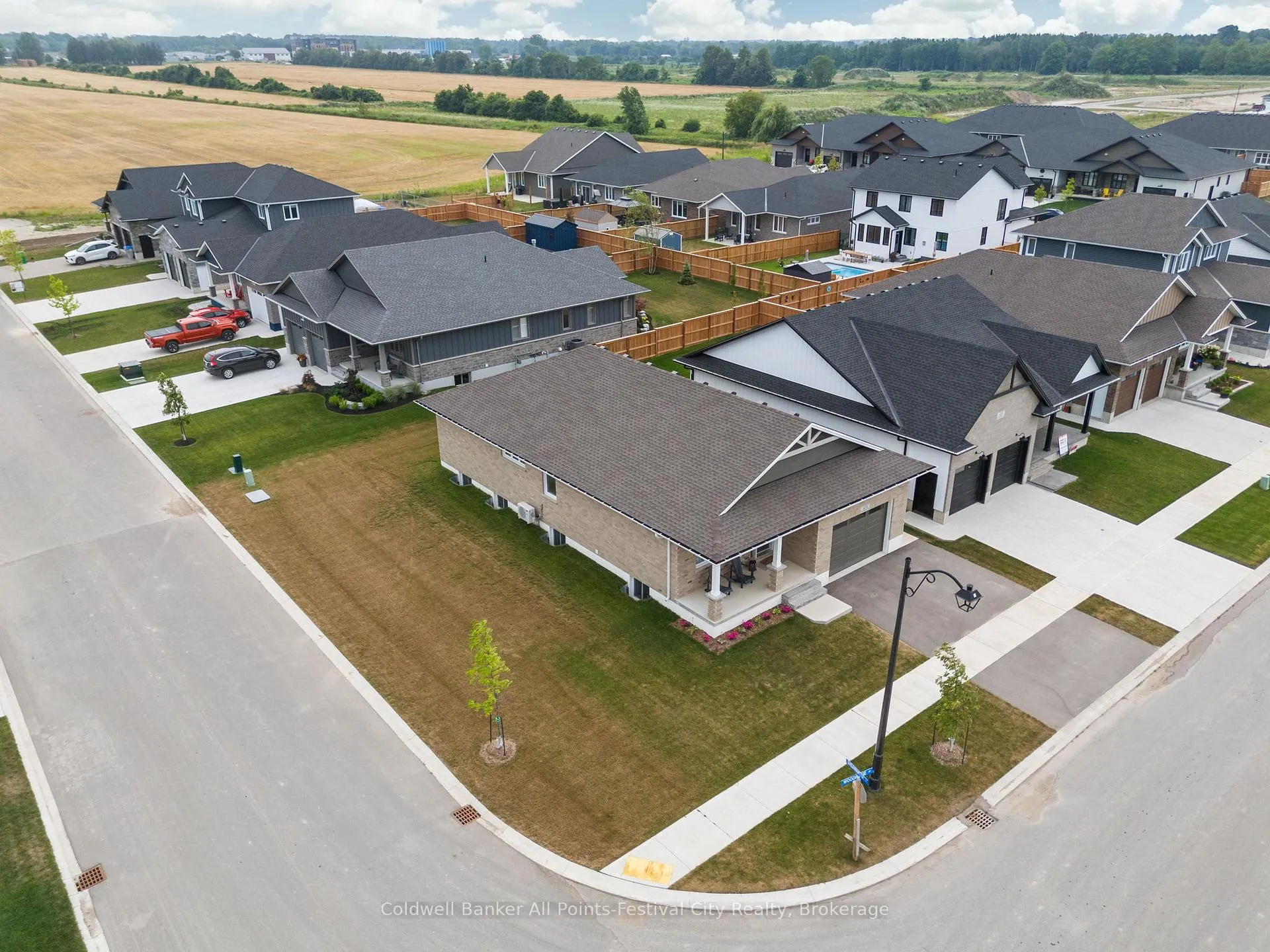 Photo 47 of 451 Woodridge Drive, Goderich, Goderich (Town) — HOMEH