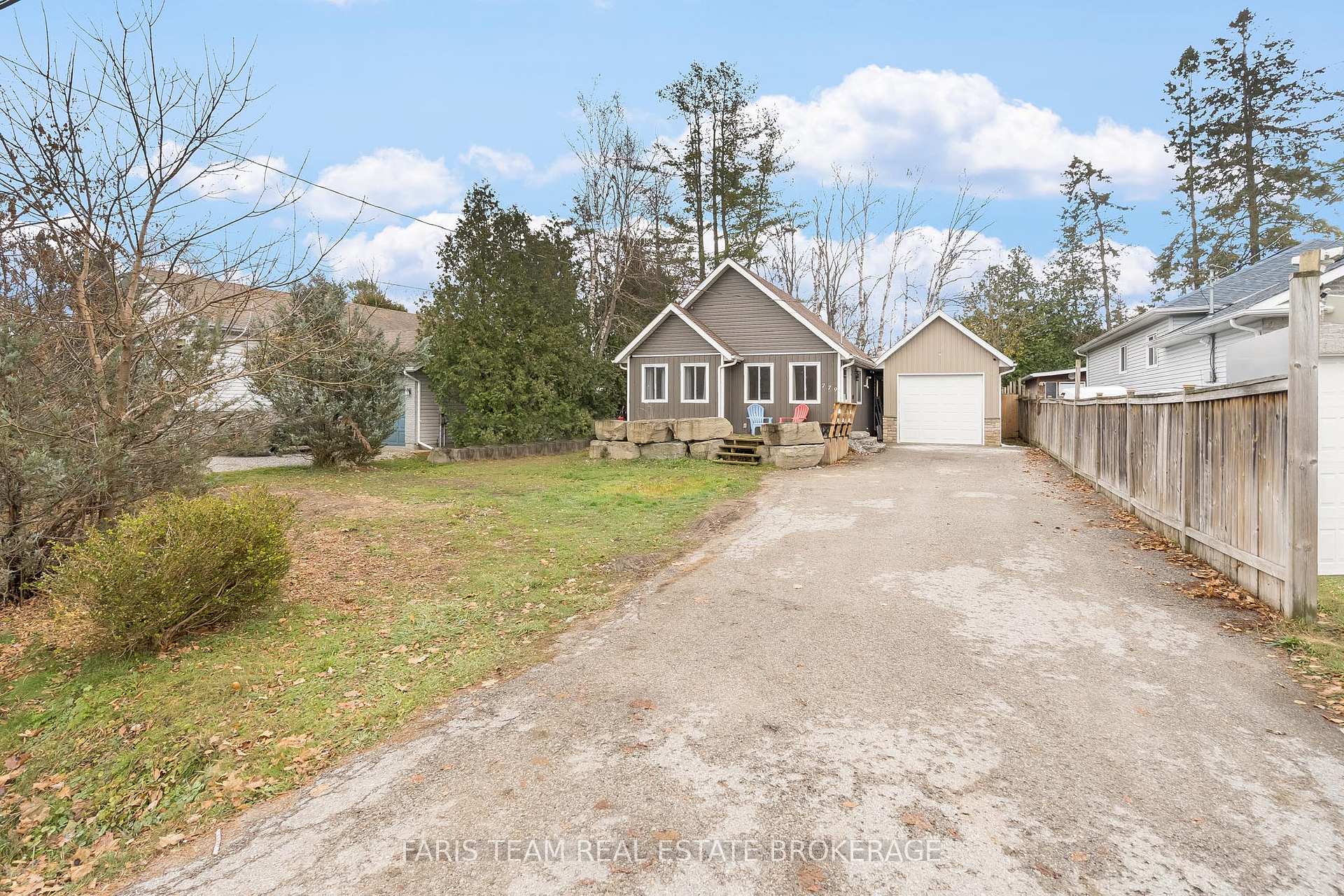 Photo 3 of 779 9th Line, Innisfil, Alcona — HOMEH