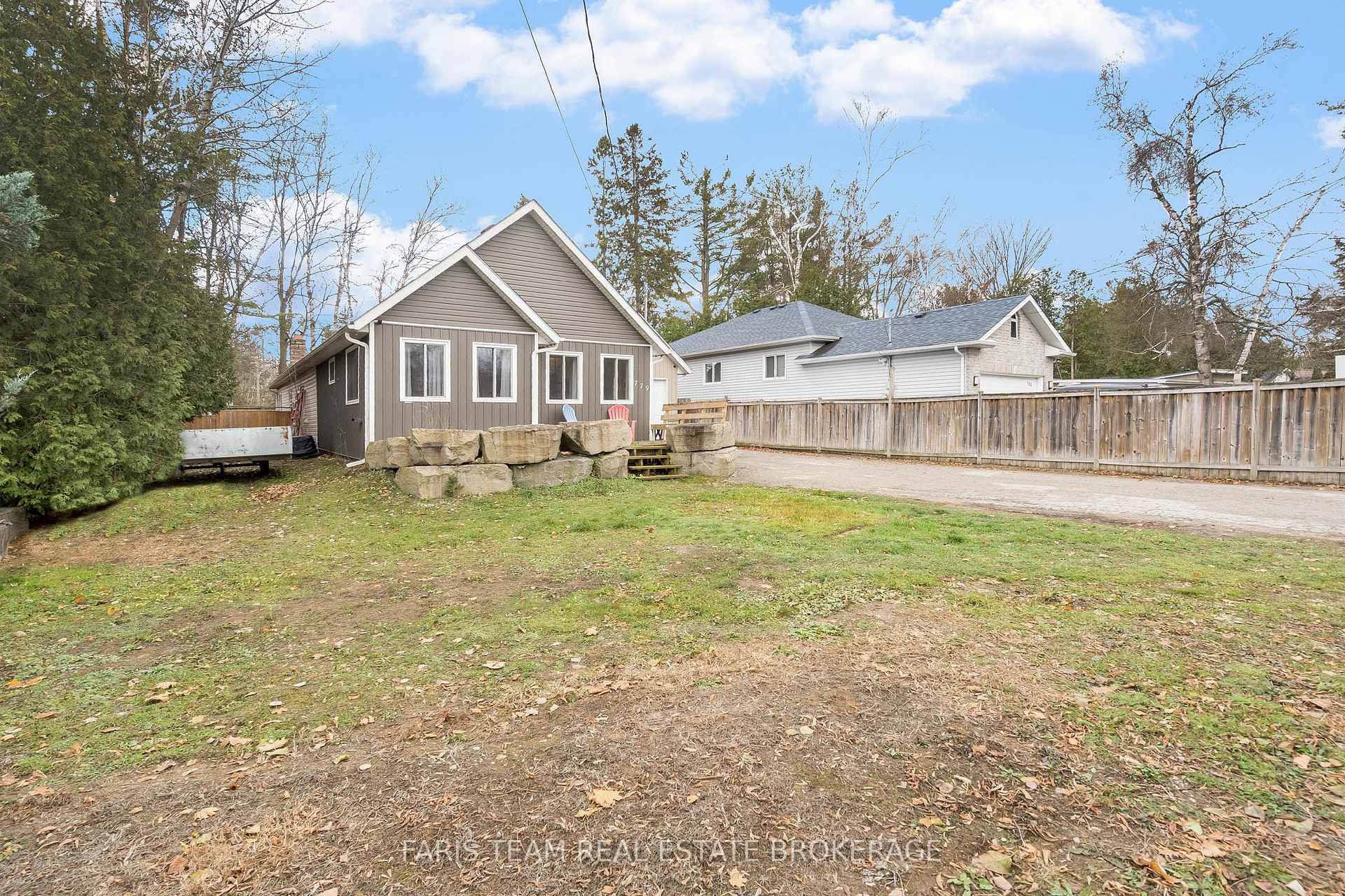 Photo 4 of 779 9th Line, Innisfil, Alcona — HOMEH